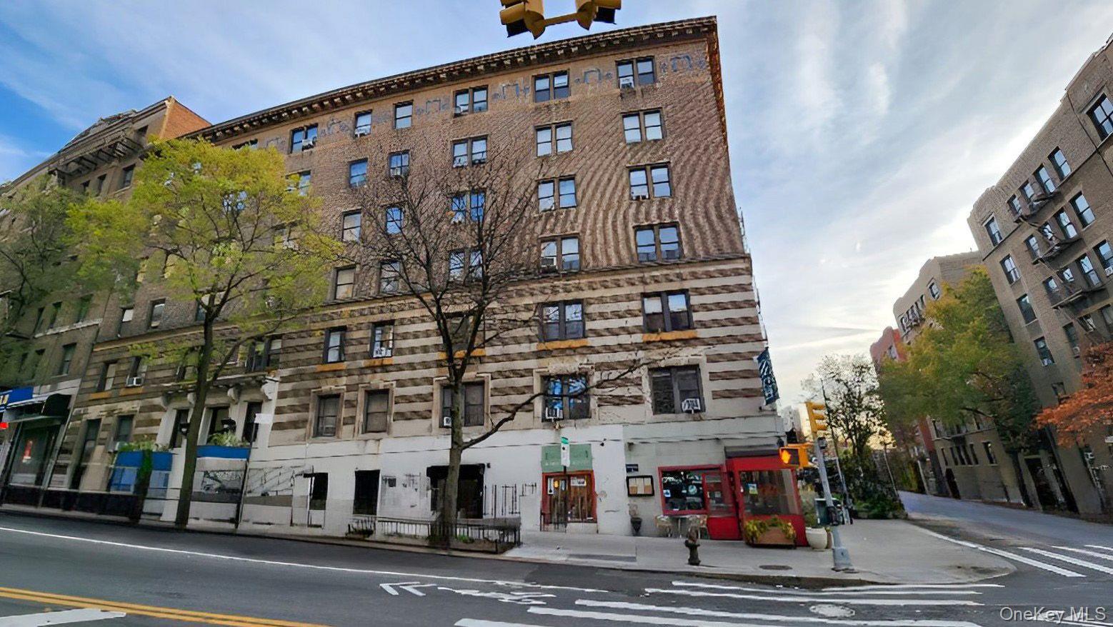 #2 photo, 854 W 181st Street, マンハッタン New York (Manhattan) , NY 10033