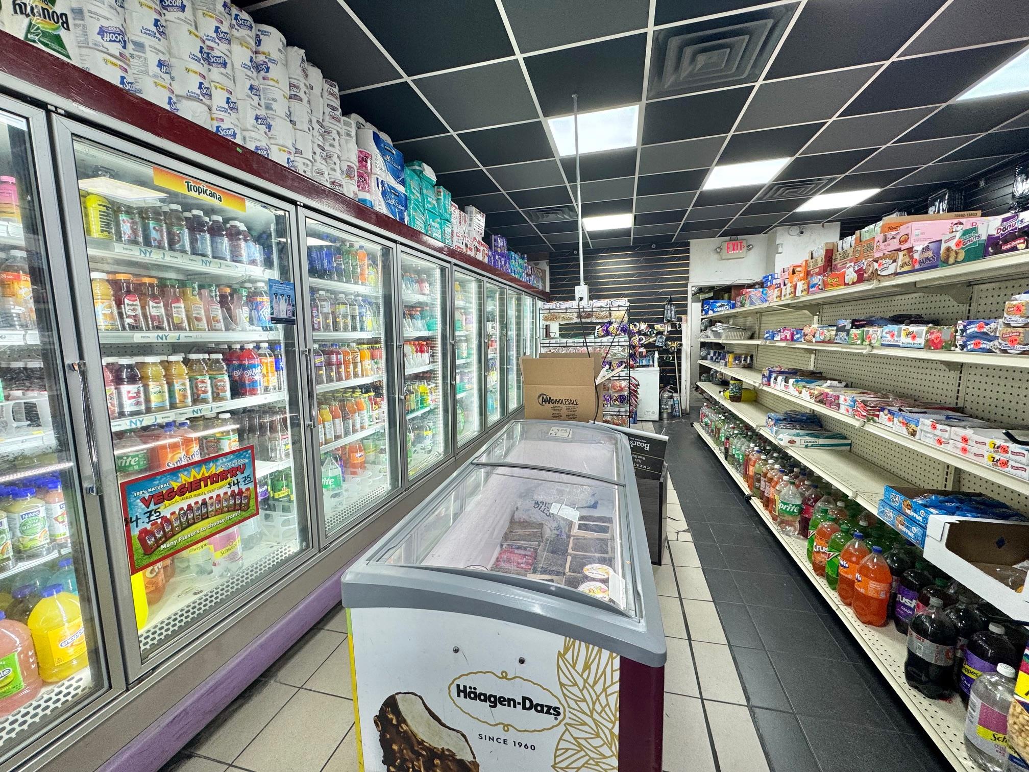 #4 photo, 230-02 Conduit Avenue, クイーンズ区 Springfield Gardens , NY 11413