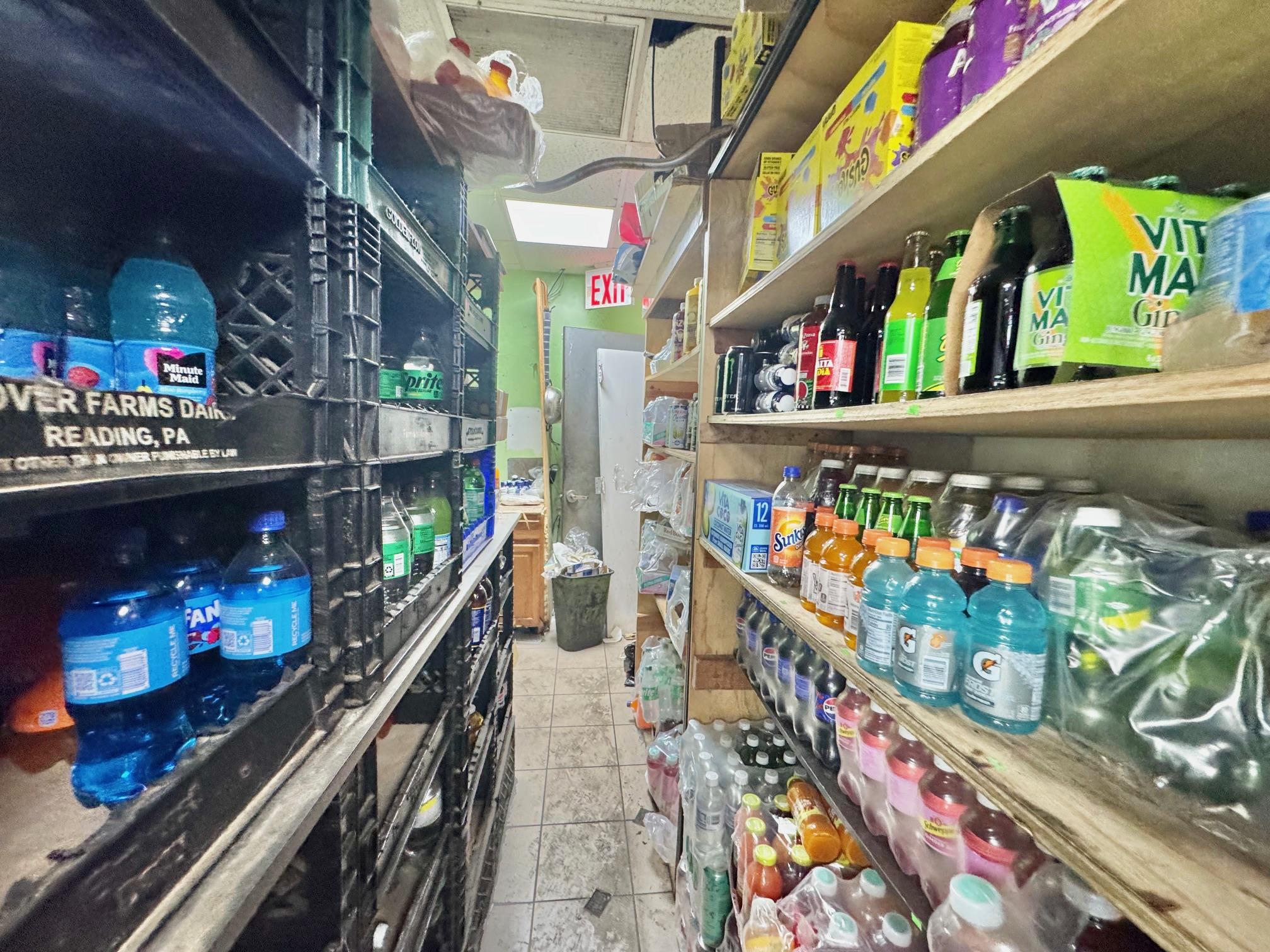 #7 photo, 230-02 Conduit Avenue, クイーンズ区 Springfield Gardens , NY 11413