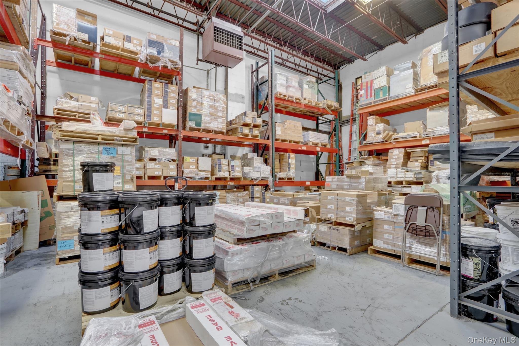 #13 photo, 665 Commercial Avenue, ナッソー郡 Garden City , NY 11530