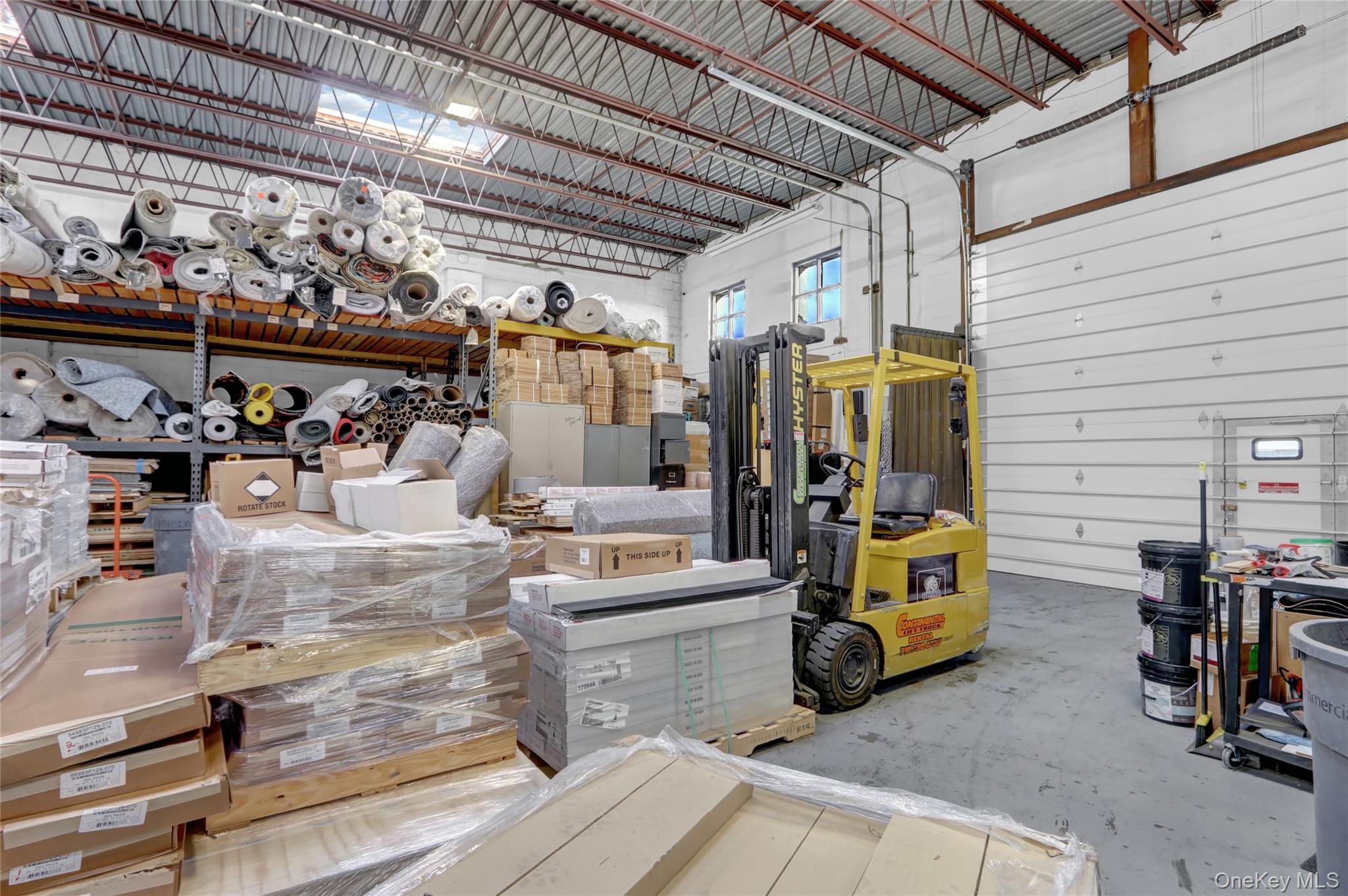 #15 photo, 665 Commercial Avenue, ナッソー郡 Garden City , NY 11530