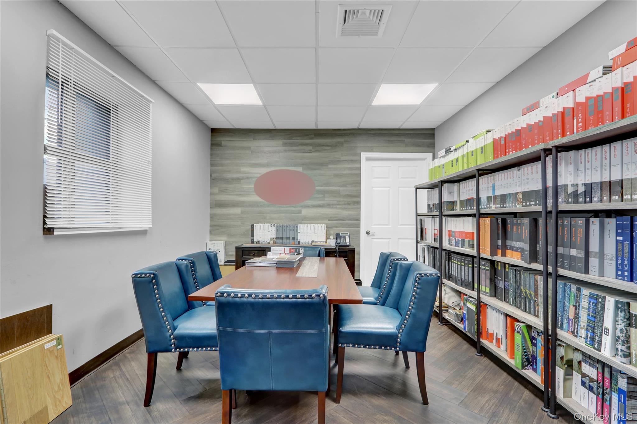 #7 photo, 665 Commercial Avenue, ナッソー郡 Garden City , NY 11530