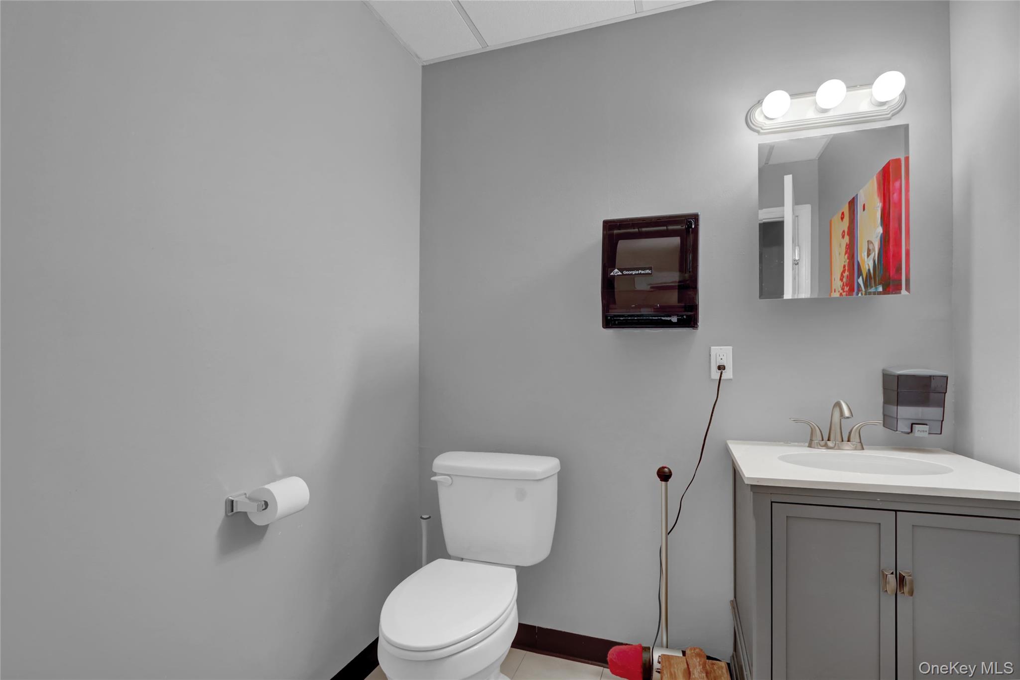 #8 photo, 665 Commercial Avenue, ナッソー郡 Garden City , NY 11530