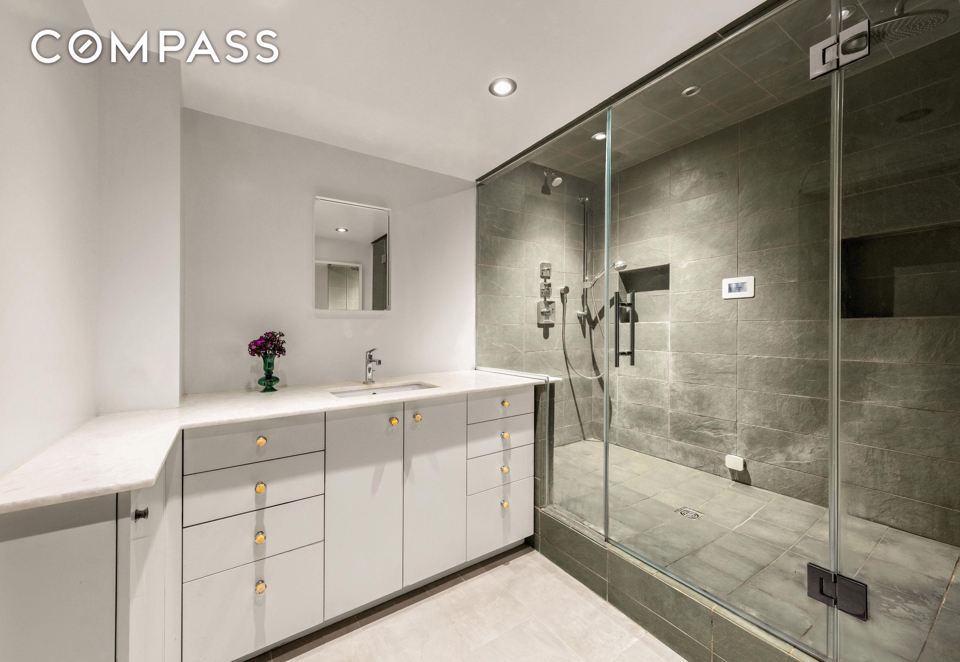 #9 photo, 377 W 11th Street, マンハッタン West Village , NY 10014