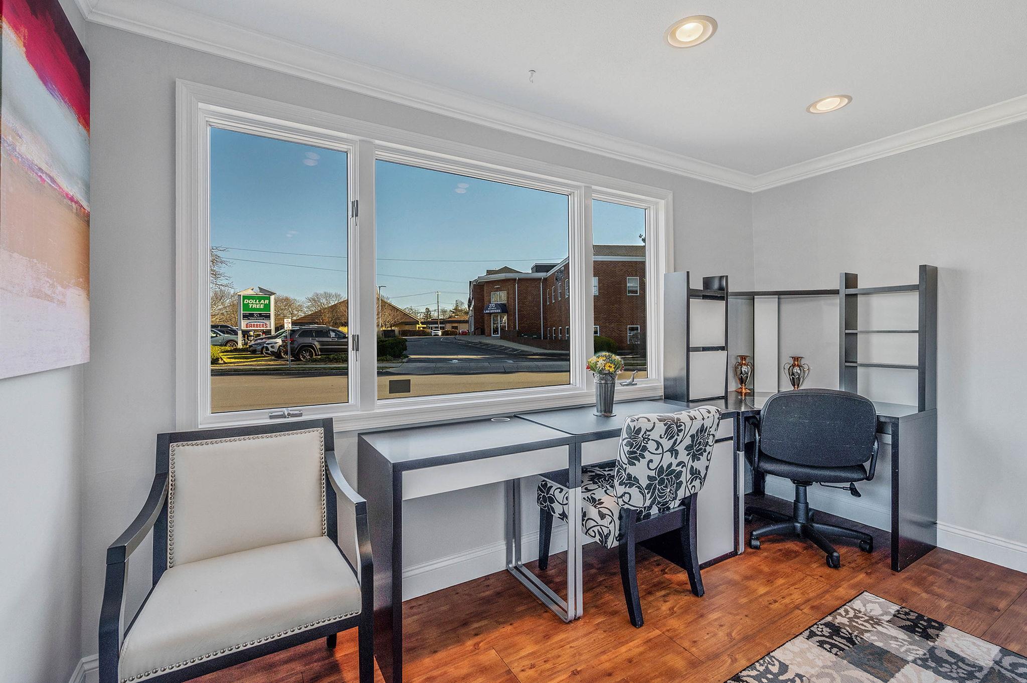 #15 photo, 280 W.Main Street, サフォーク郡 Sayville , NY 11782