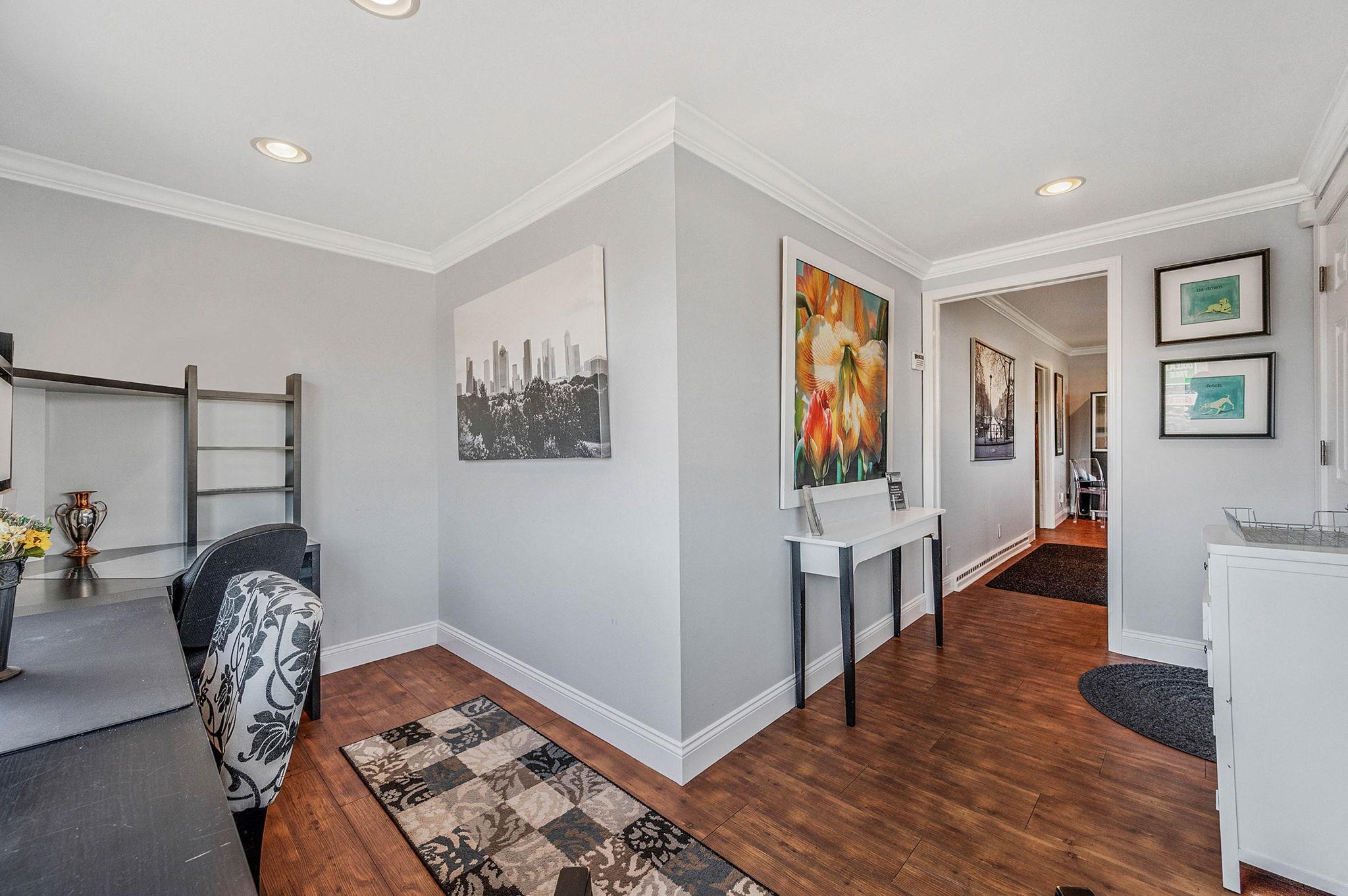 #16 photo, 280 W.Main Street, サフォーク郡 Sayville , NY 11782