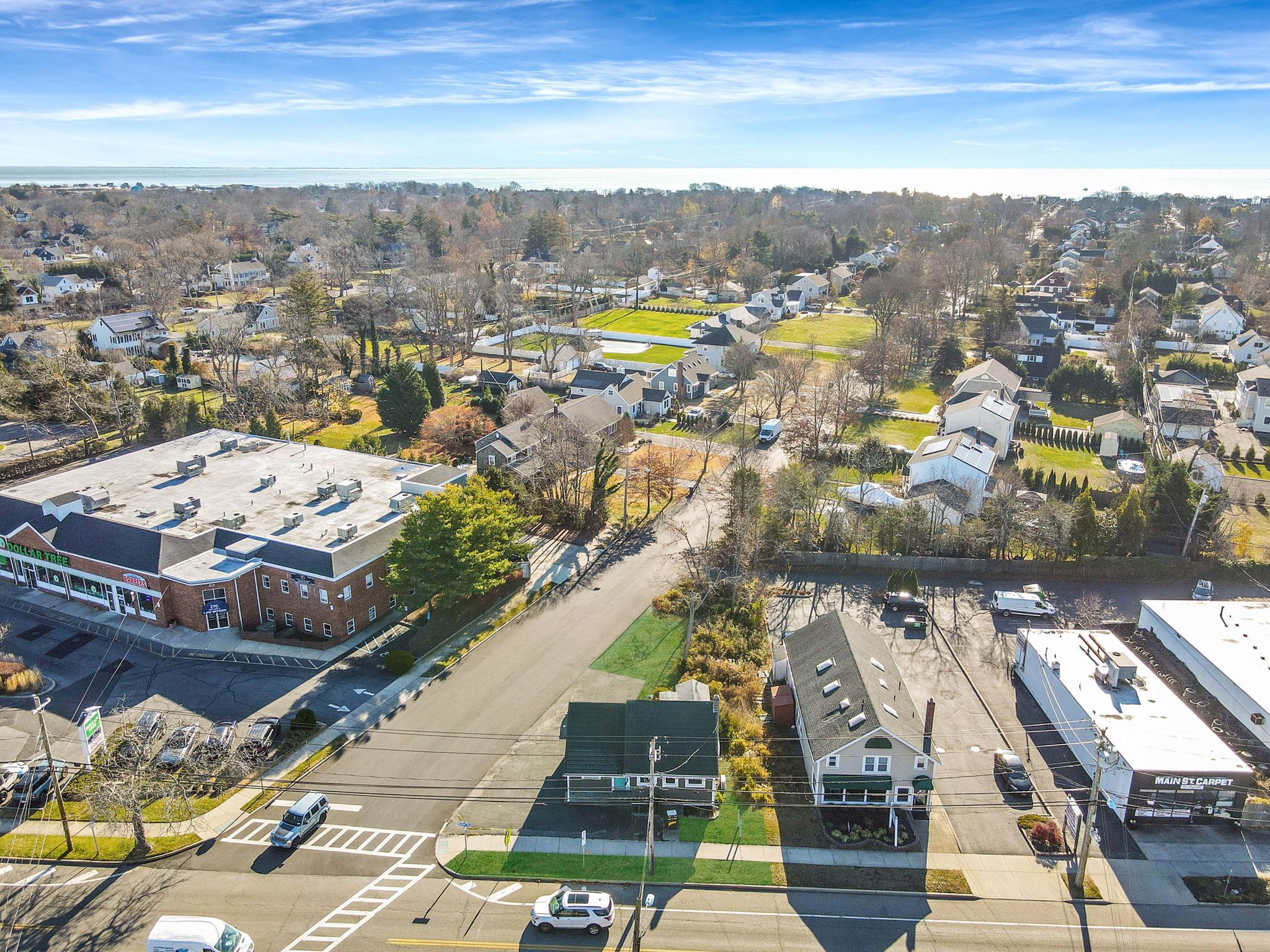 #4 photo, 280 W.Main Street, サフォーク郡 Sayville , NY 11782