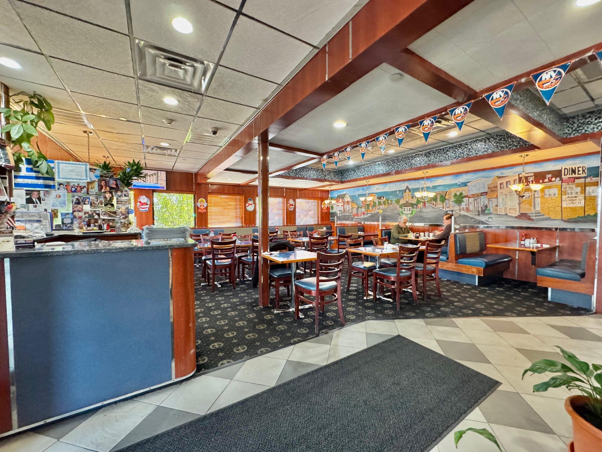 #11 photo, 232-236 Broadway, サフォーク郡 Amityville , NY 11701