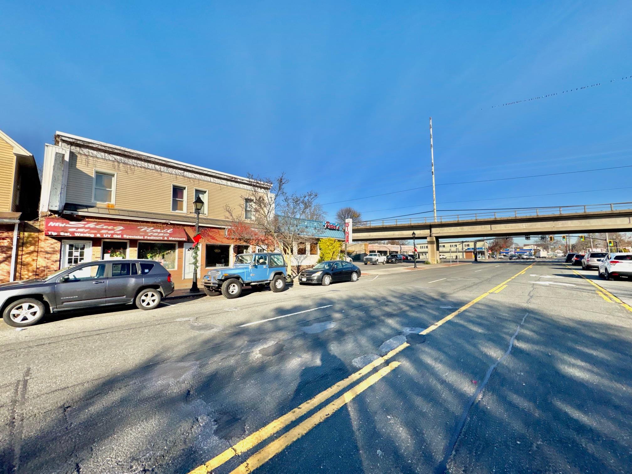 #12 photo, 232-236 Broadway, サフォーク郡 Amityville , NY 11701