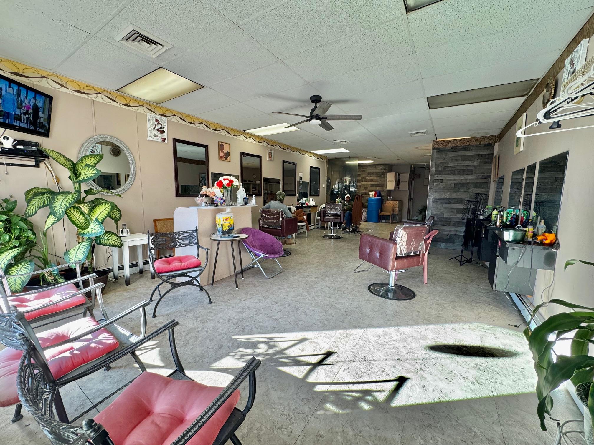 #15 photo, 232-236 Broadway, サフォーク郡 Amityville , NY 11701