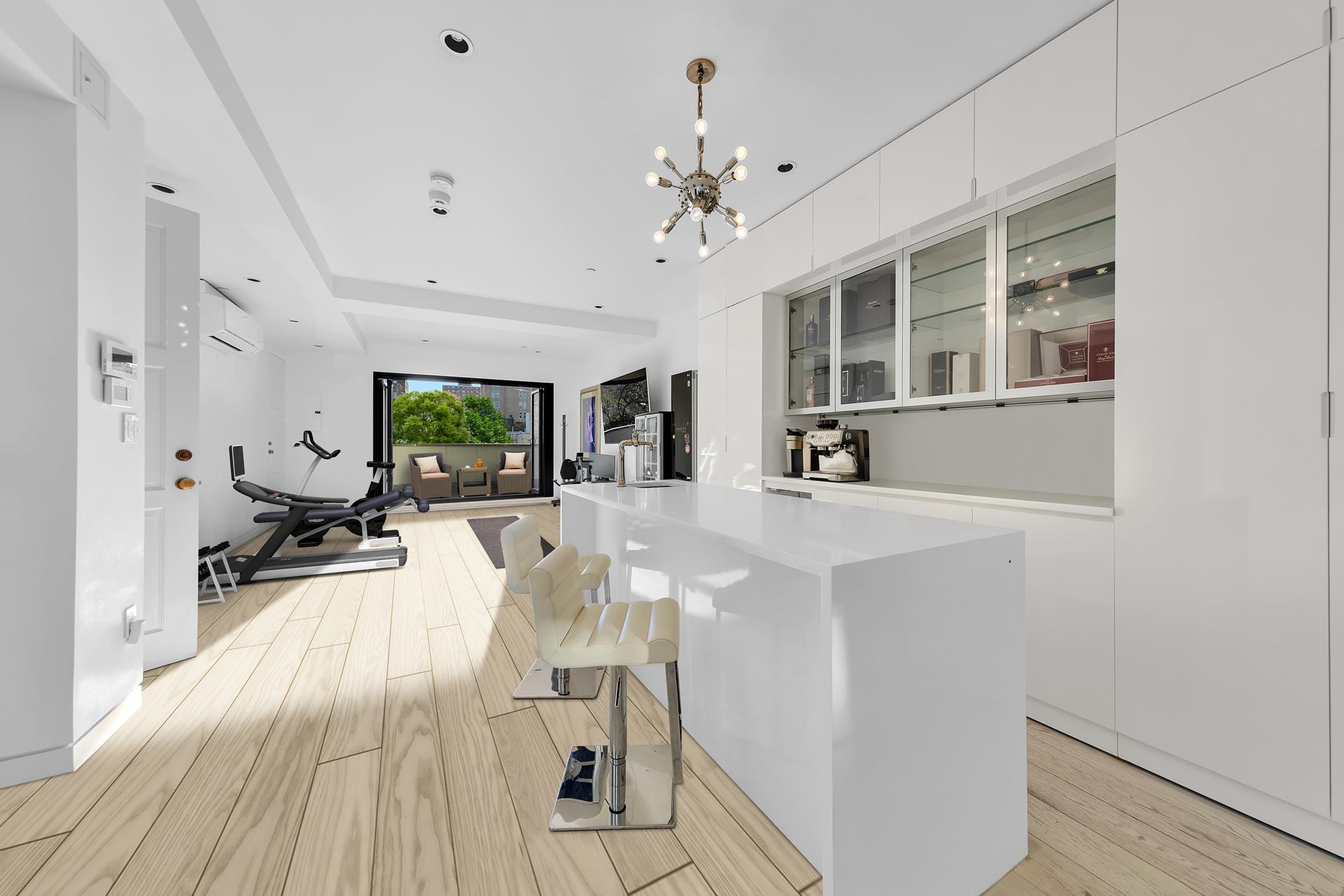 #18 photo, 141 W 95TH Street, マンハッタン Upper West Side , NY 10025