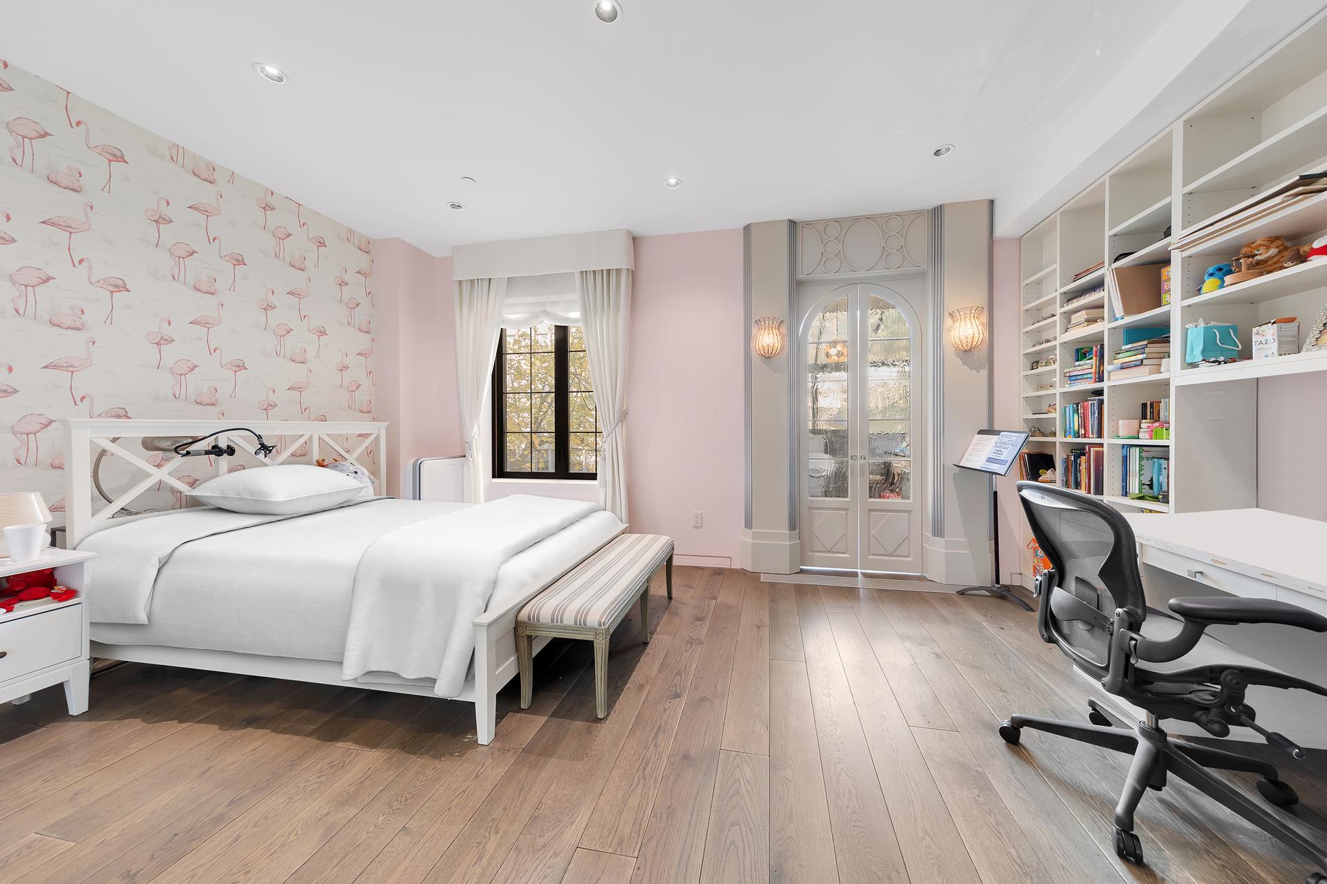 #19 photo, 141 W 95TH Street, マンハッタン Upper West Side , NY 10025