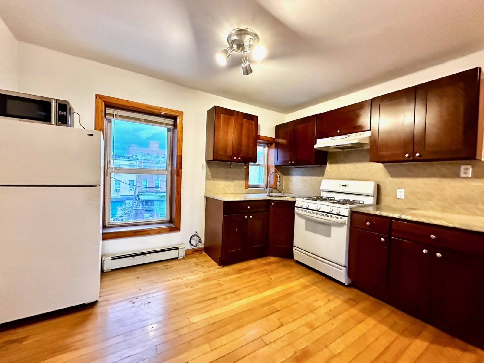 #11 photo, 183 24th St, Sunset Park , NY 11232