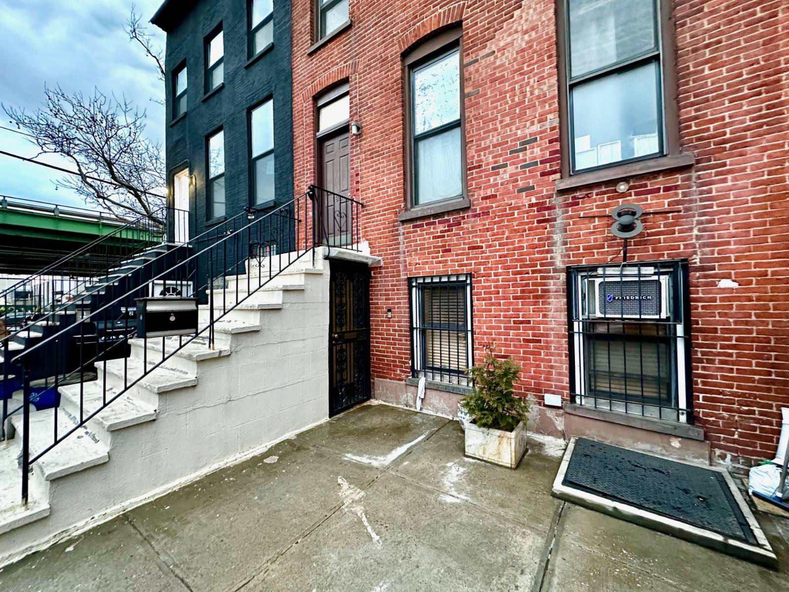 #4 photo, 183 24th St, Sunset Park , NY 11232