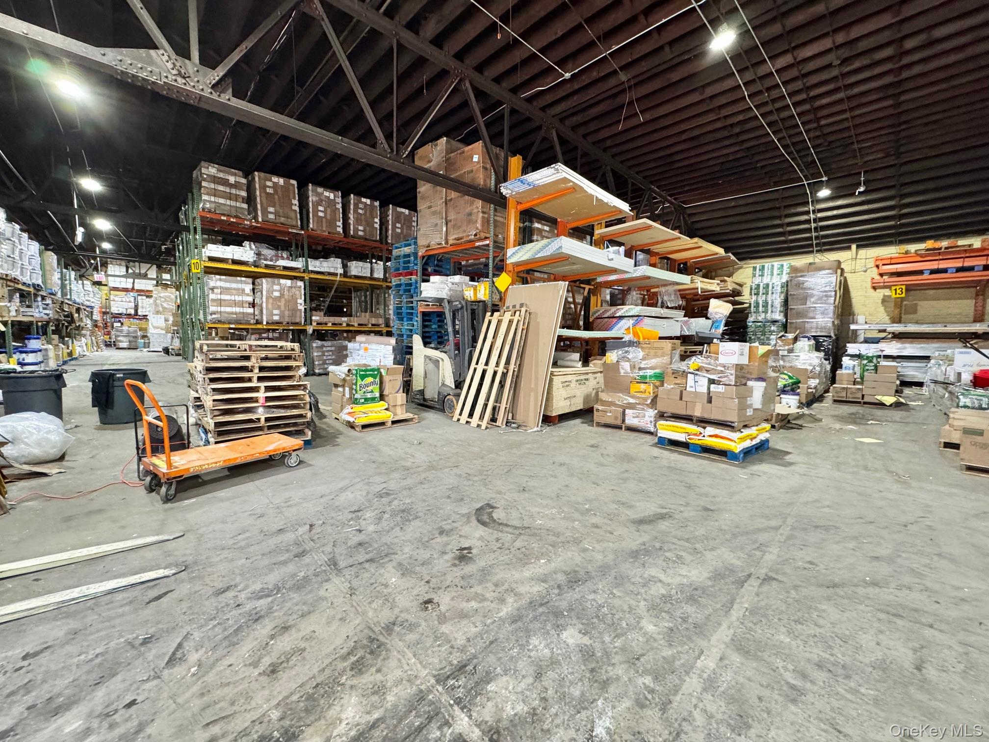 #5 photo, 415 E 167th Street, ブロンクス区 Bronx , NY 10456