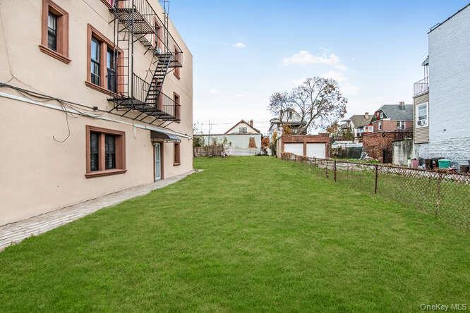 #2 photo, 967 E 226th Street, ブロンクス区 Bronx , NY 10466