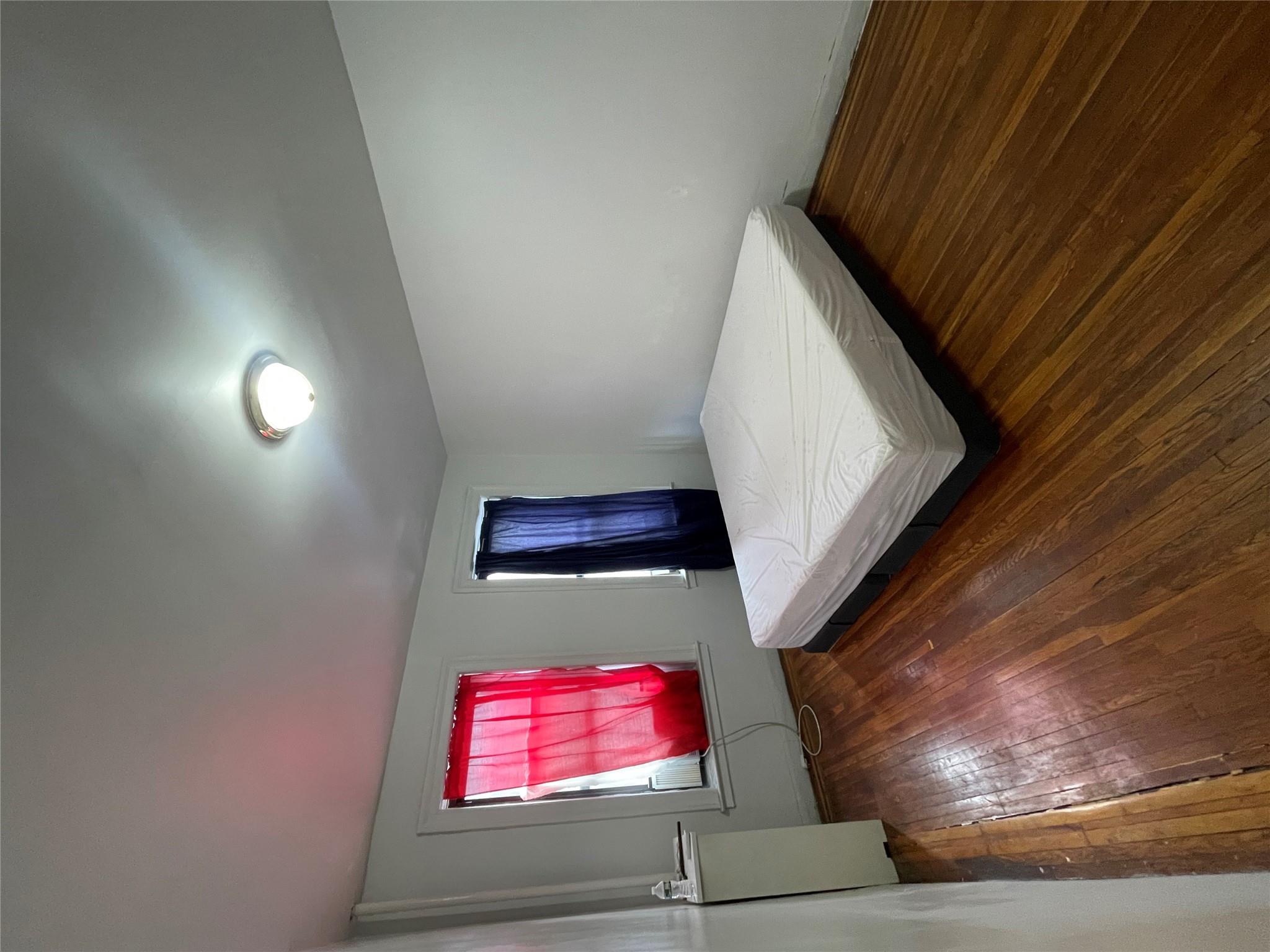 #3 photo, 2199 Holland Avenue, Bronx , NY 10462