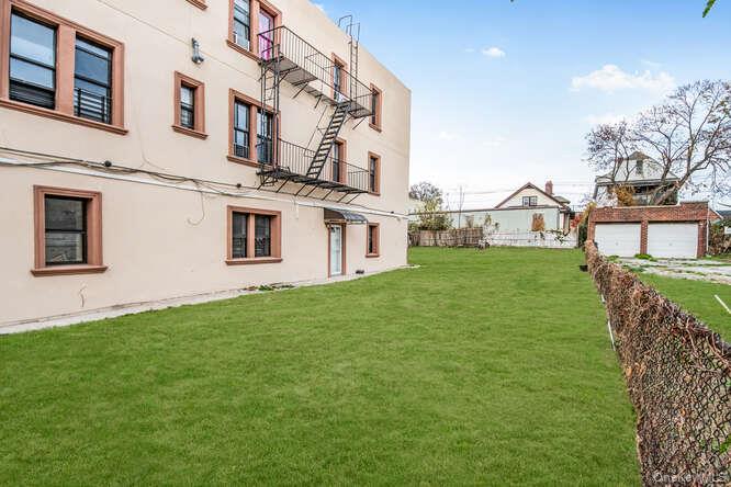 #3 photo, 965 E 226 Street, ブロンクス区 Bronx , NY 10466