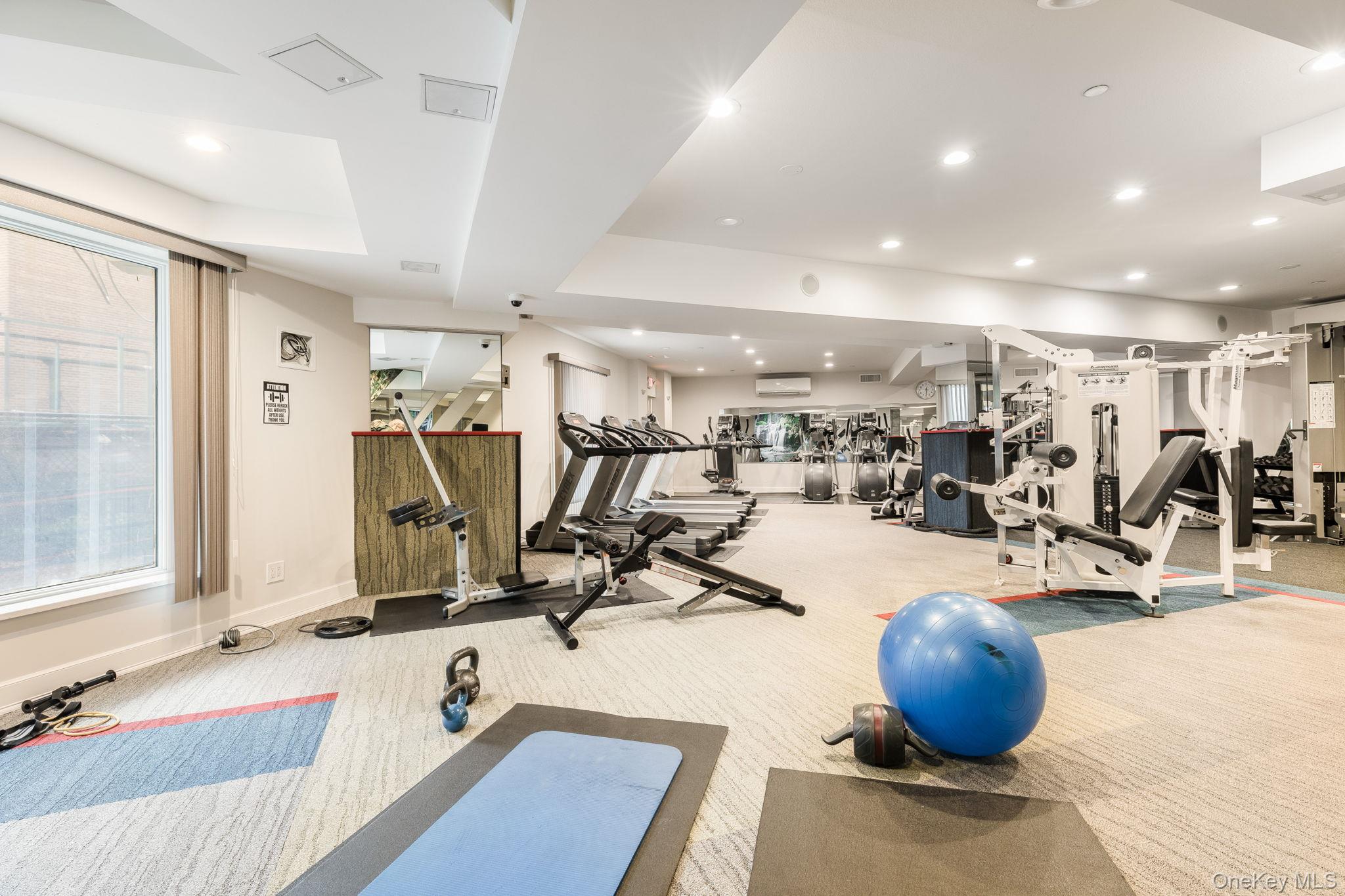 #17 photo, 40 Brighton 1st Road, ブルックリン区 Brooklyn , NY 11235