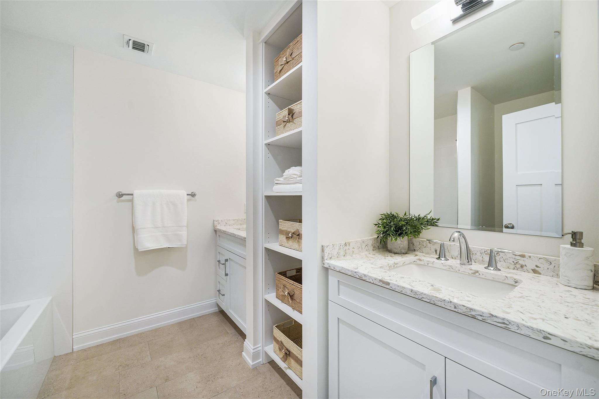 #19 photo, 2040 Crompond Road, Yorktown Heights , NY 10598