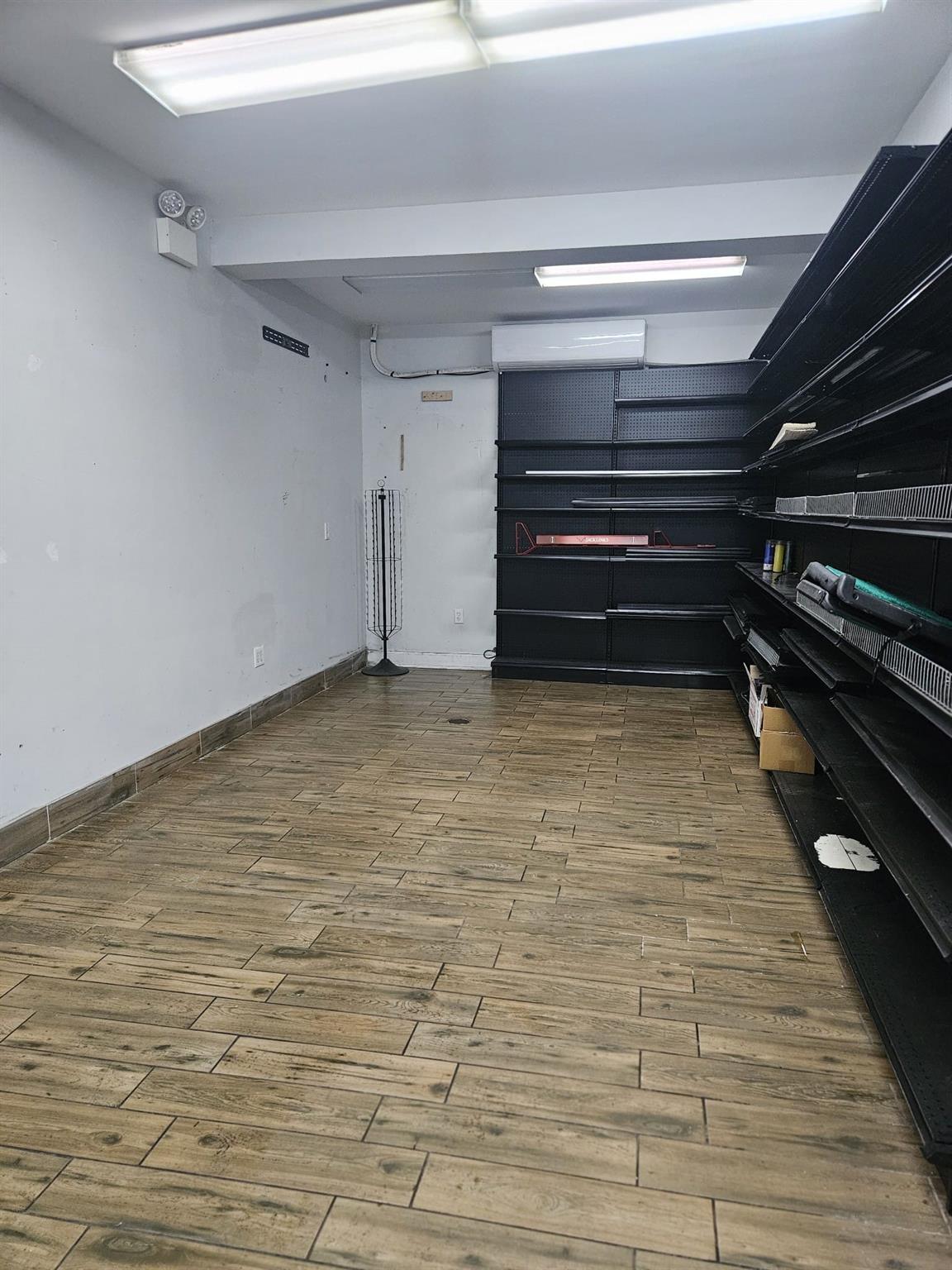 #3 photo, 5985 BROADWAY, ブロンクス区 Bronx , NY 10471