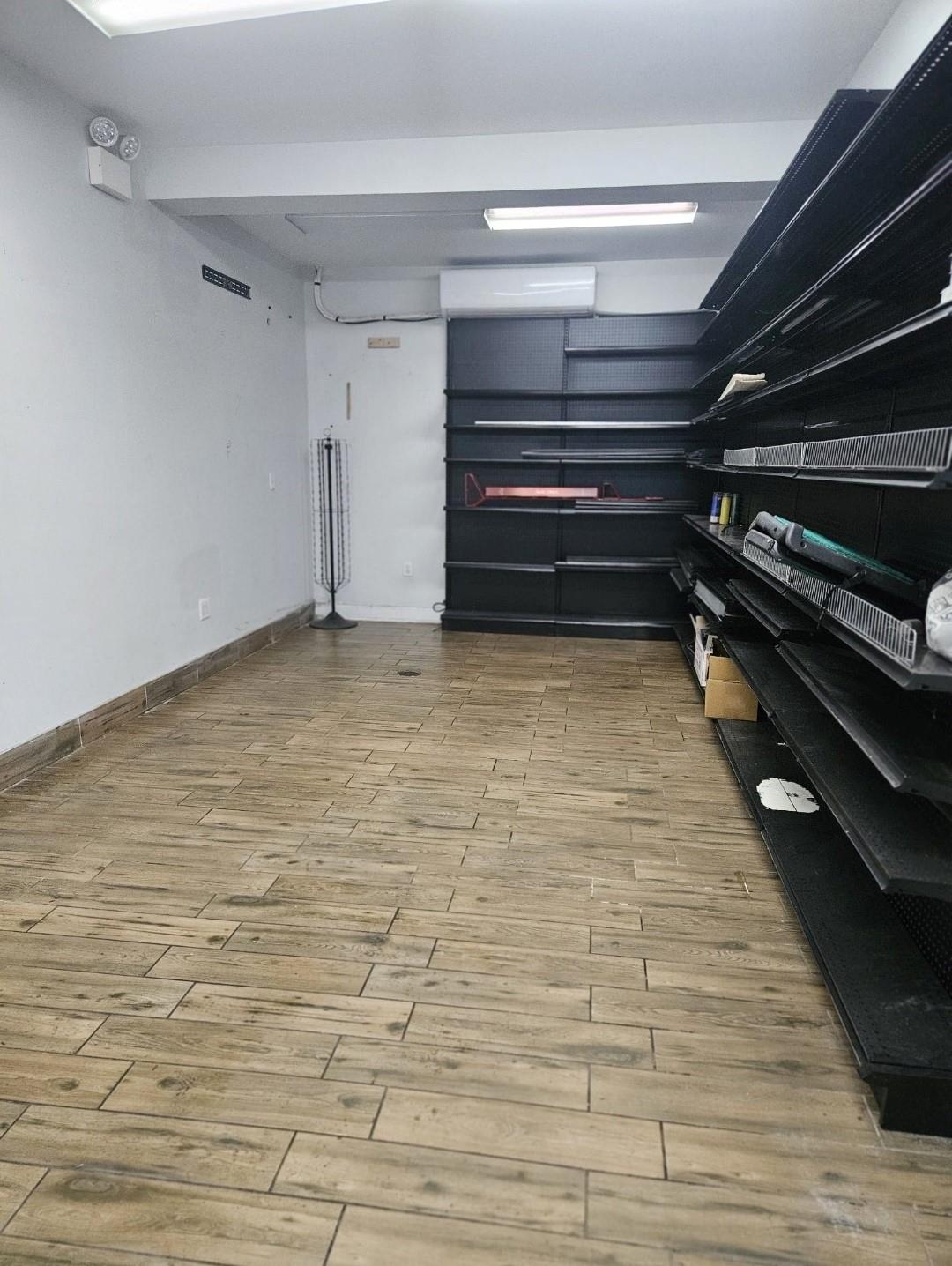 #7 photo, 5985 BROADWAY, ブロンクス区 Bronx , NY 10471