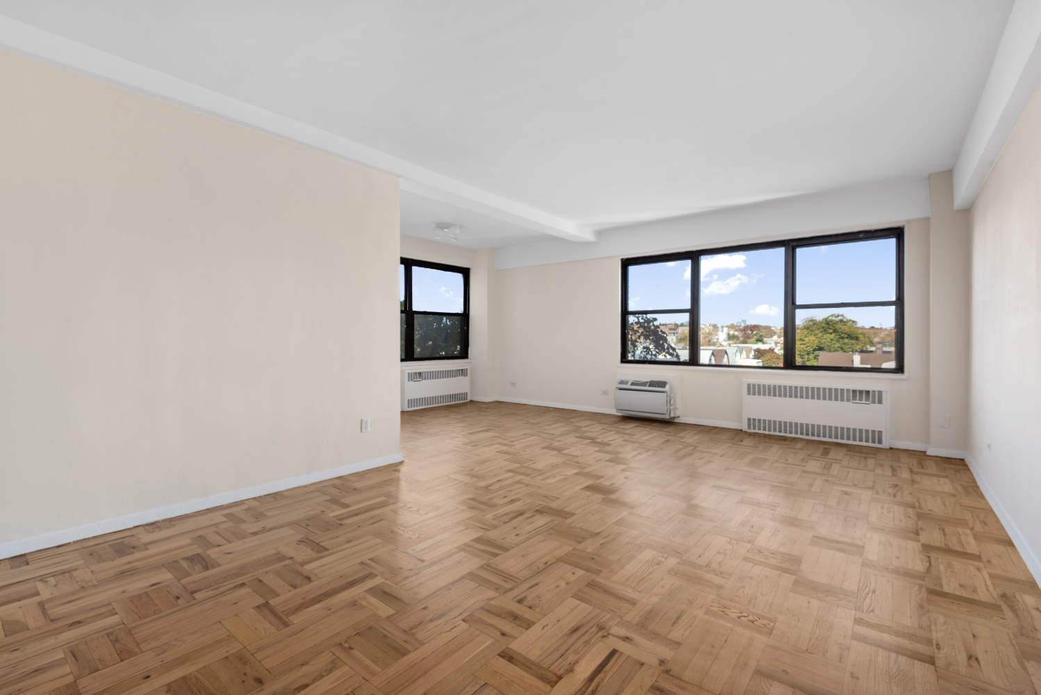 #1 photo, 303 BEVERLEY Road, Kensington , NY 11218