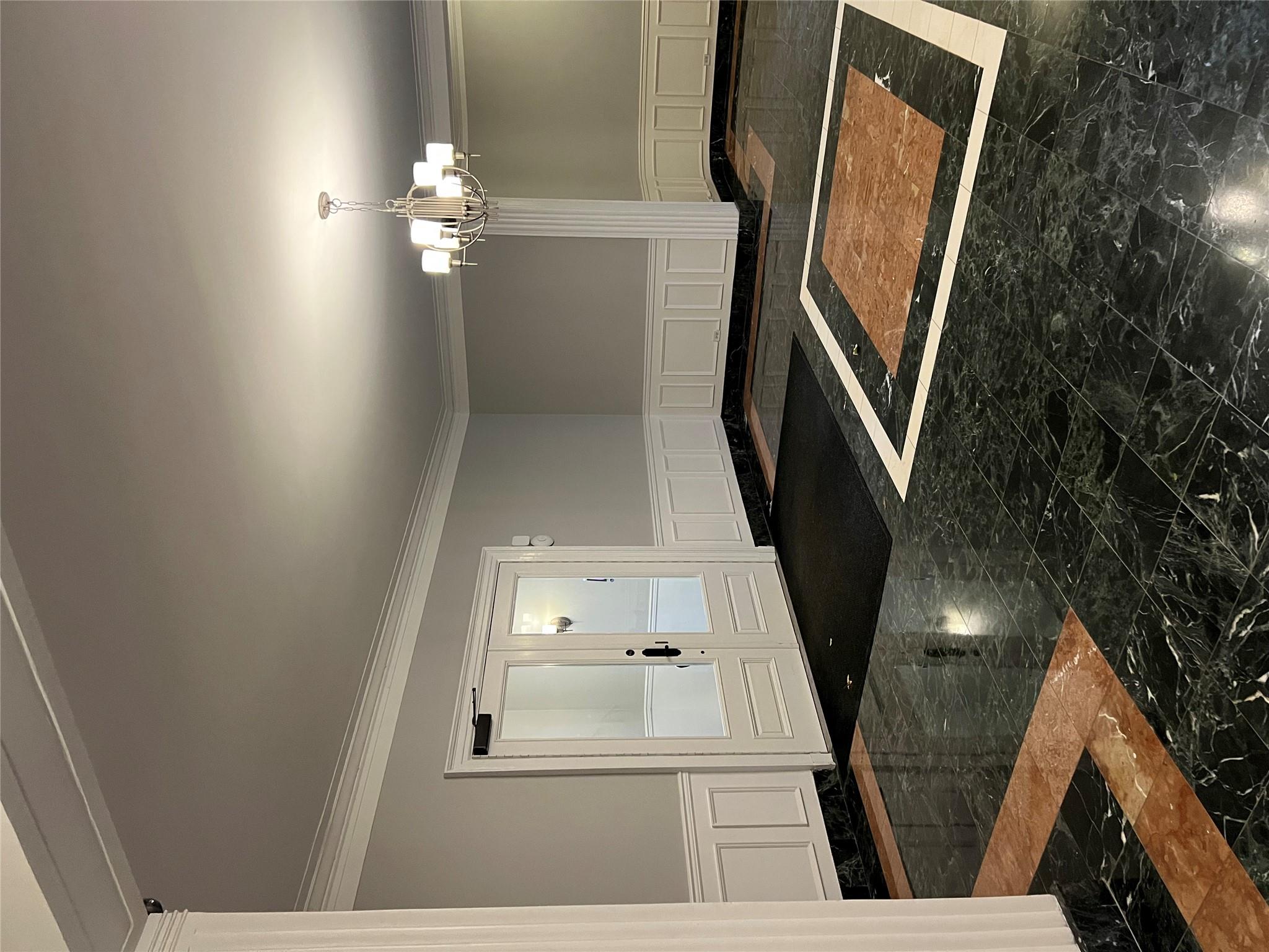 #14 photo, 35-35 75th Street       Apartment 127 Street, クイーンズ区 Jackson Heights , NY 11372