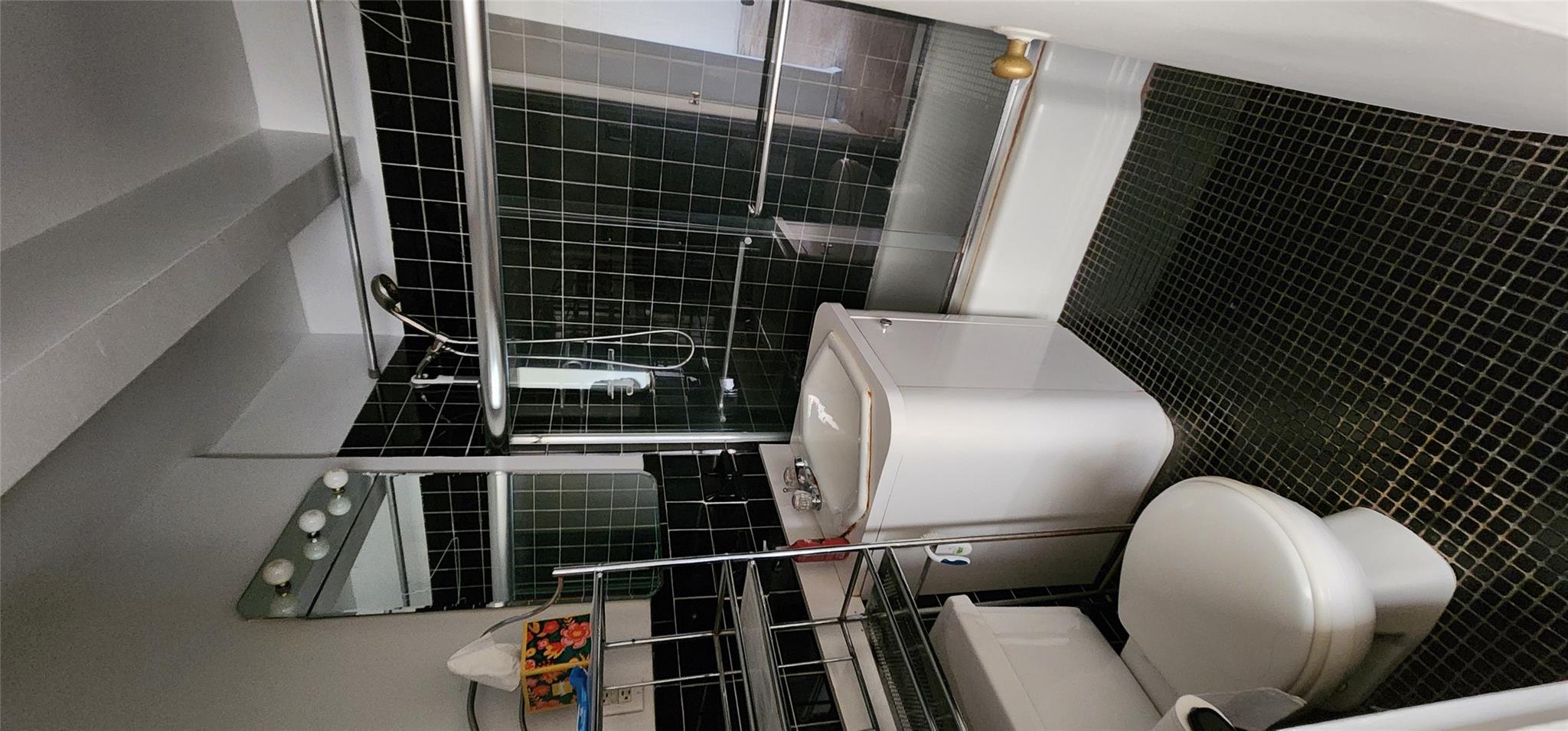 #9 photo, 54-44 Little Neck Pkwy, Little Neck , NY 11362