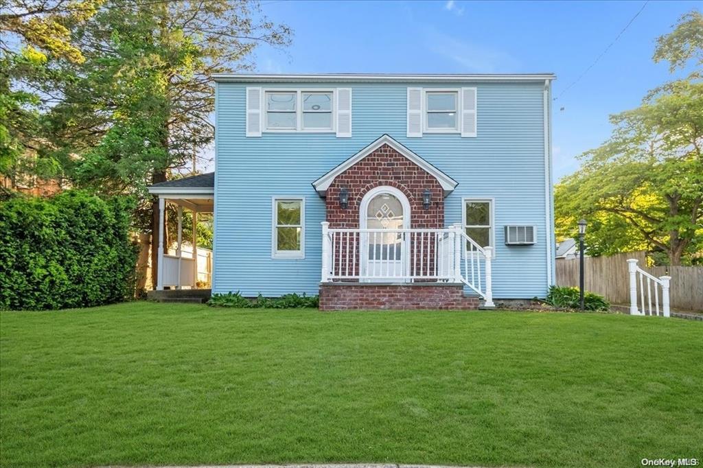 #1 photo, 23 Post Street, Glen Head , NY 11545