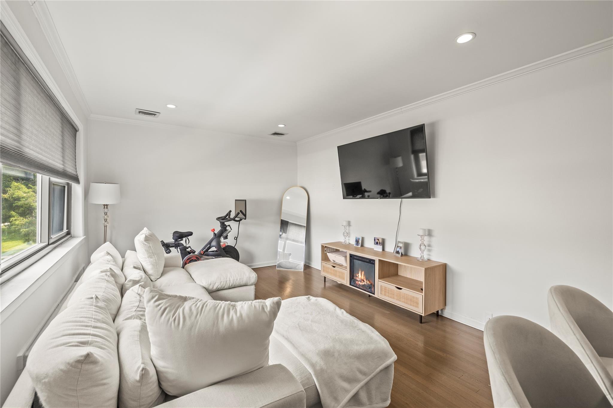 #8 photo, 127 15th Street, ナッソー郡 Garden City , NY 11530