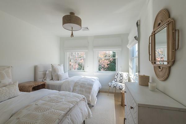 #13 photo, 520 Hampton, サフォーク郡 Southampton , NY 11968