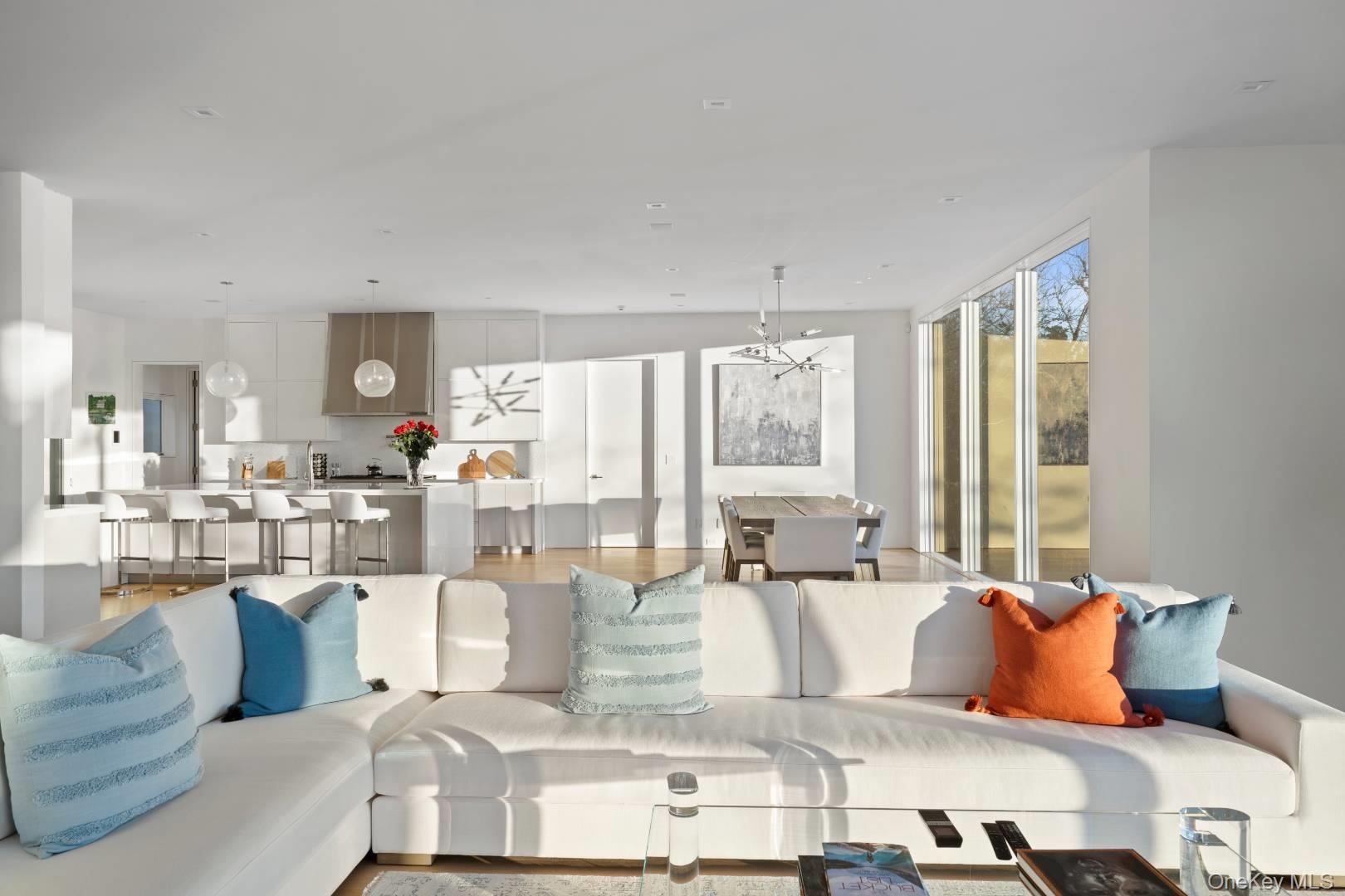 #10 photo, 28 Kendalls Lane, サフォーク郡 Southampton , NY 11968