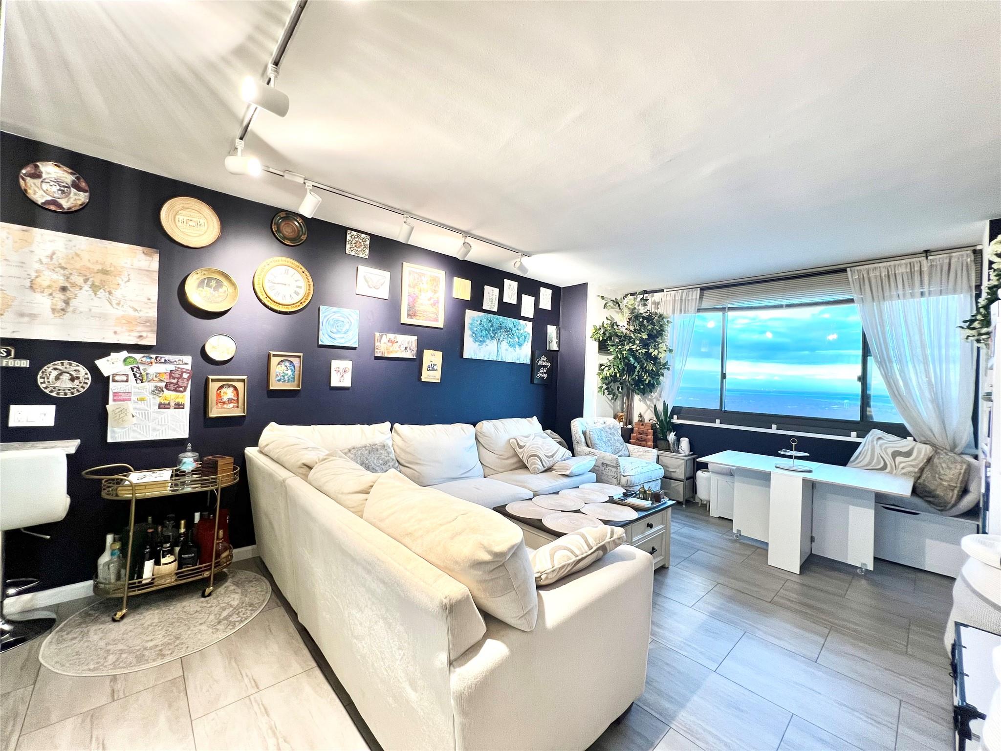 #5 photo, 27010 Grand Central Parkway, Floral Park , NY 11005