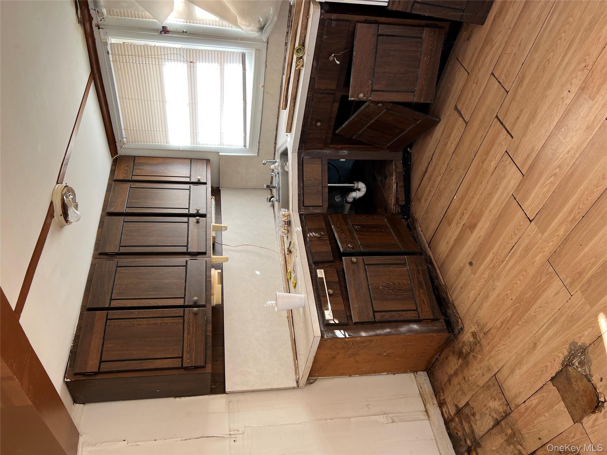 #7 photo, 181 Cypress Drive, サフォーク郡 Mastic Beach , NY 11951