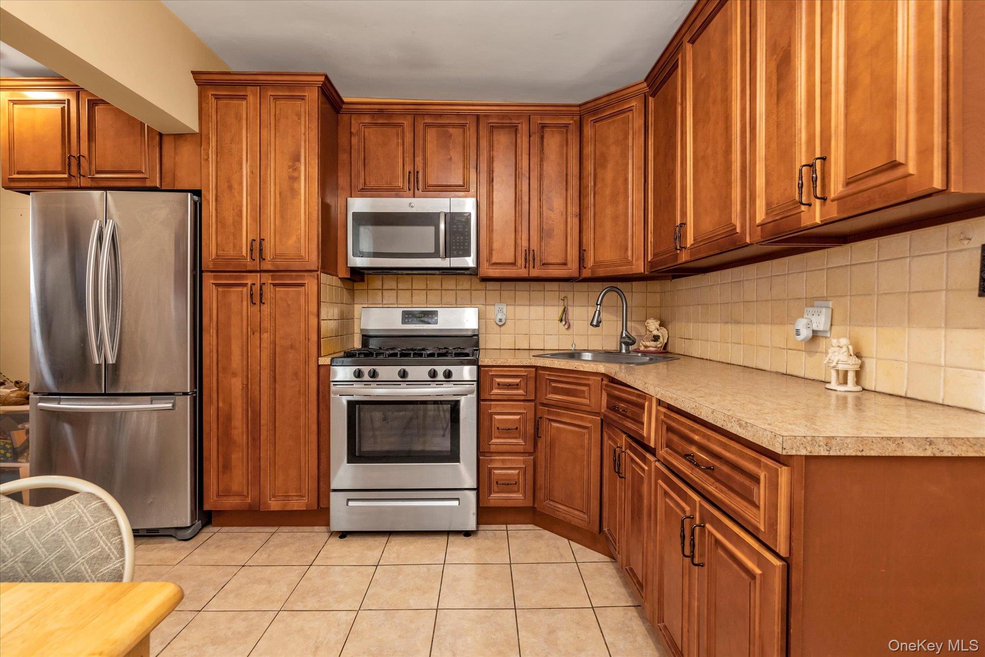 #5 photo, 84-11 Sutter Avenue, クイーンズ区 Ozone Park , NY 11747