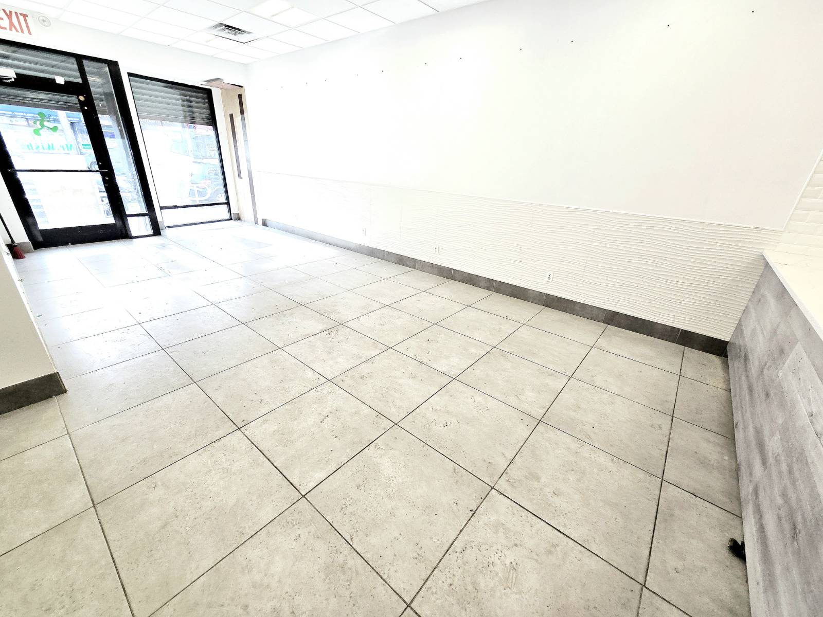 #8 photo, 75-13 Metropolitan Avenue, クイーンズ区 Middle Village , NY 11379