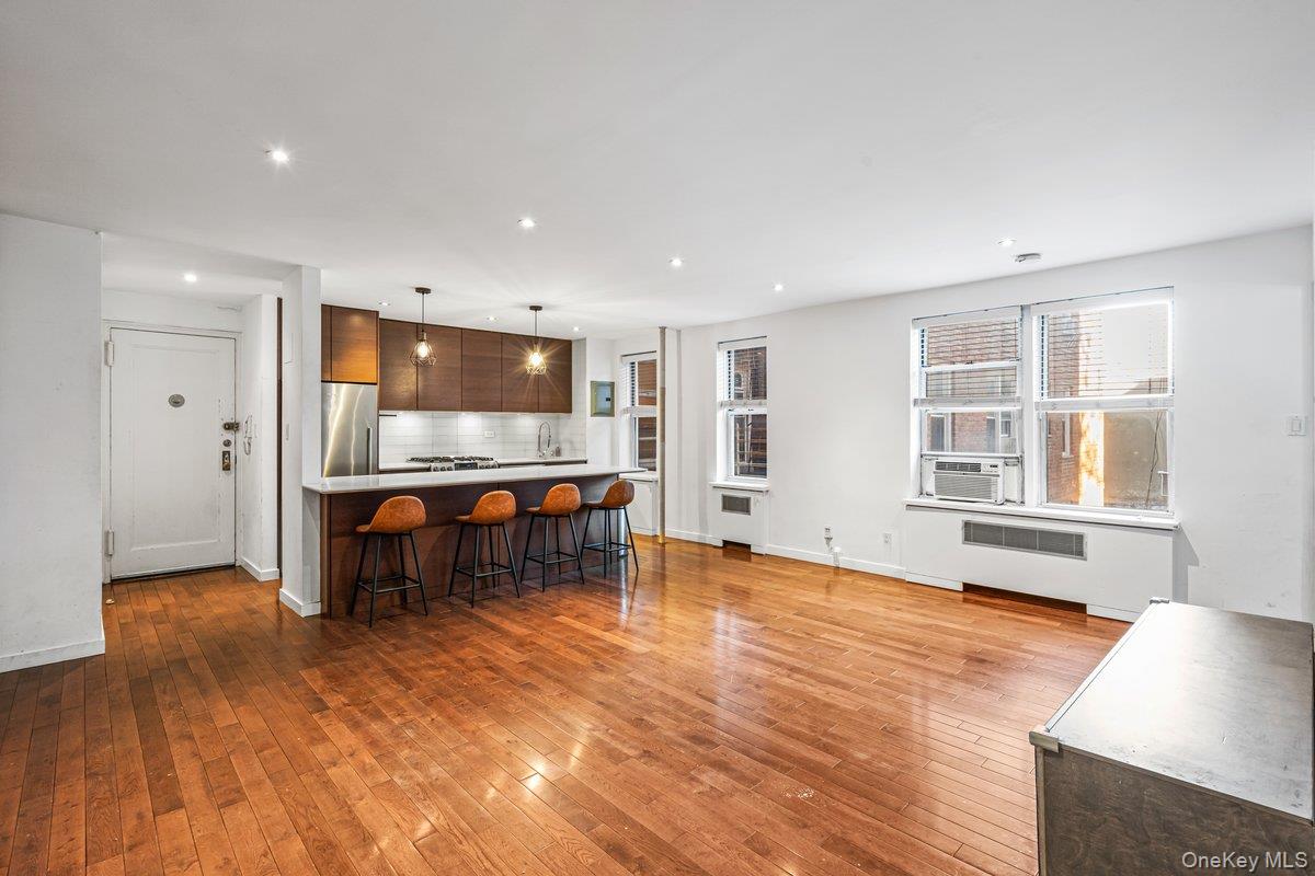 #5 photo, 65-35 Yellowstone Boulevard, クイーンズ区 Forest Hills , NY 11375