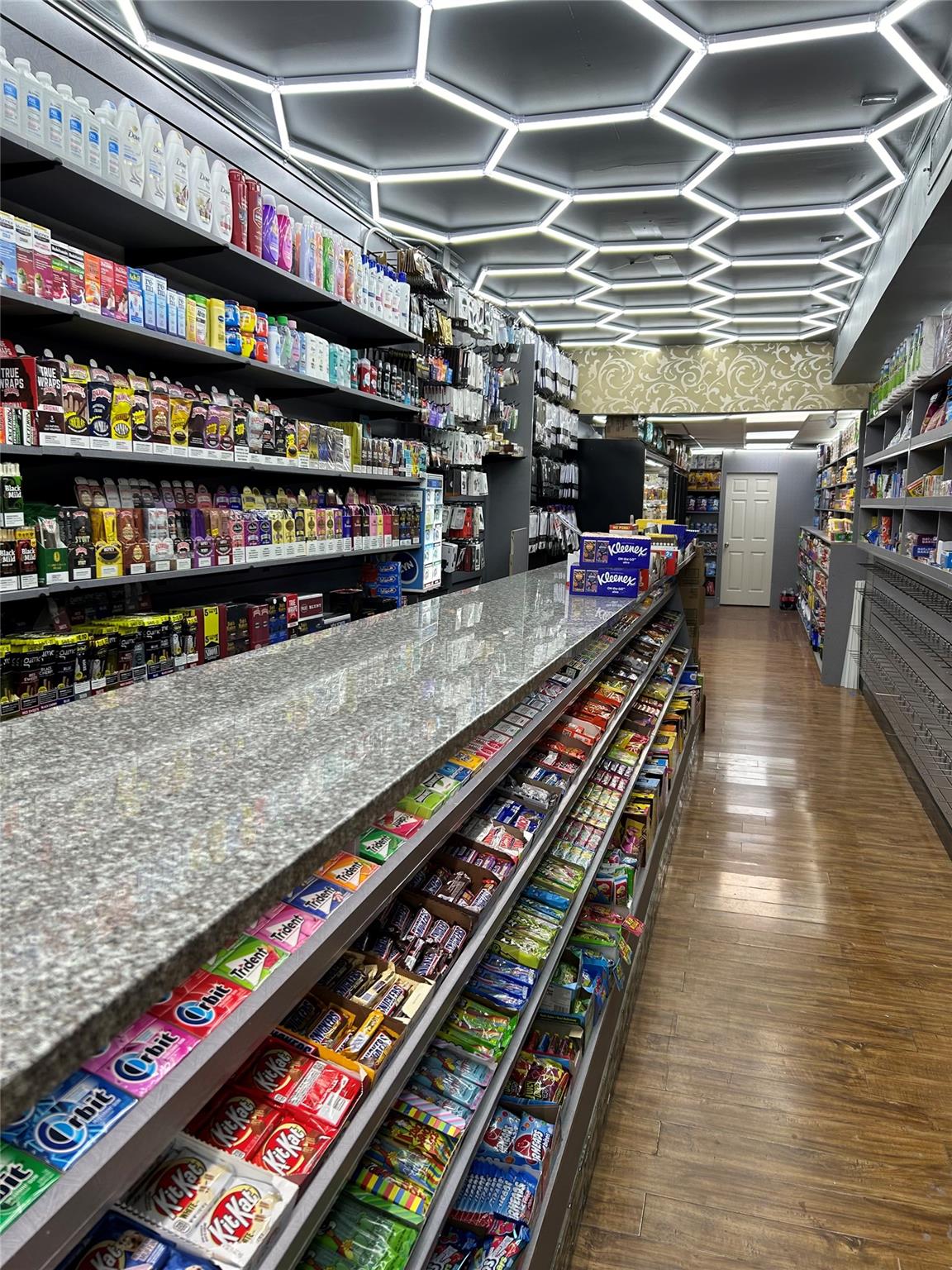 #3 photo, 191A Broadway, サフォーク郡 Amityville , NY 11701