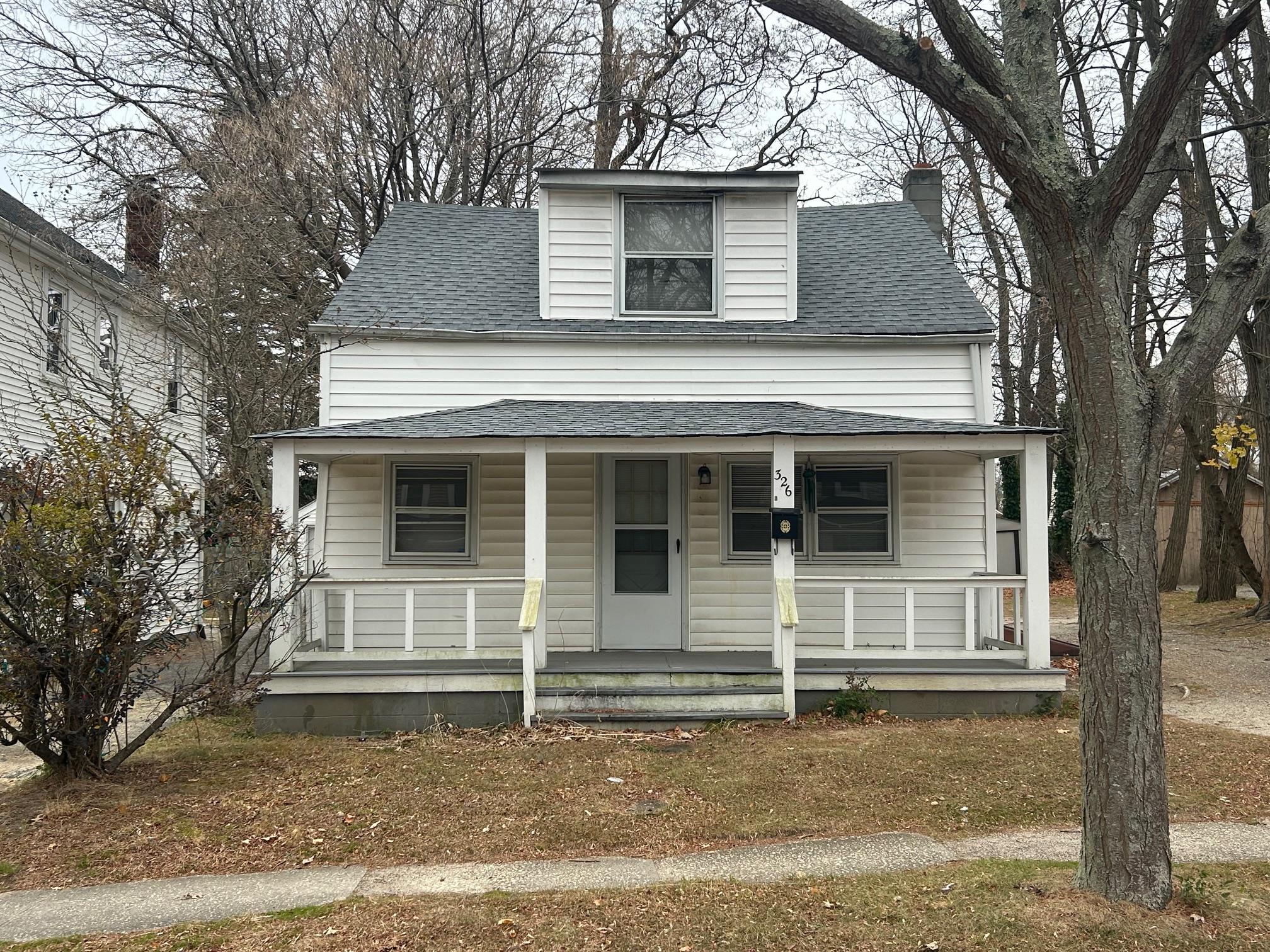 #1 photo, 326 Maple Avenue, 東長島 Riverhead , NY 11901