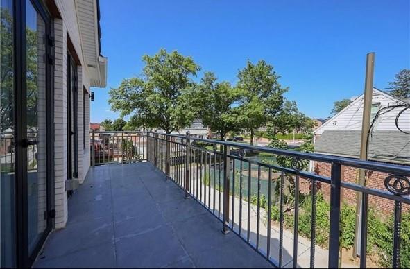 #5 photo, 75-03 181st, クイーンズ区 Flushing , NY 11366