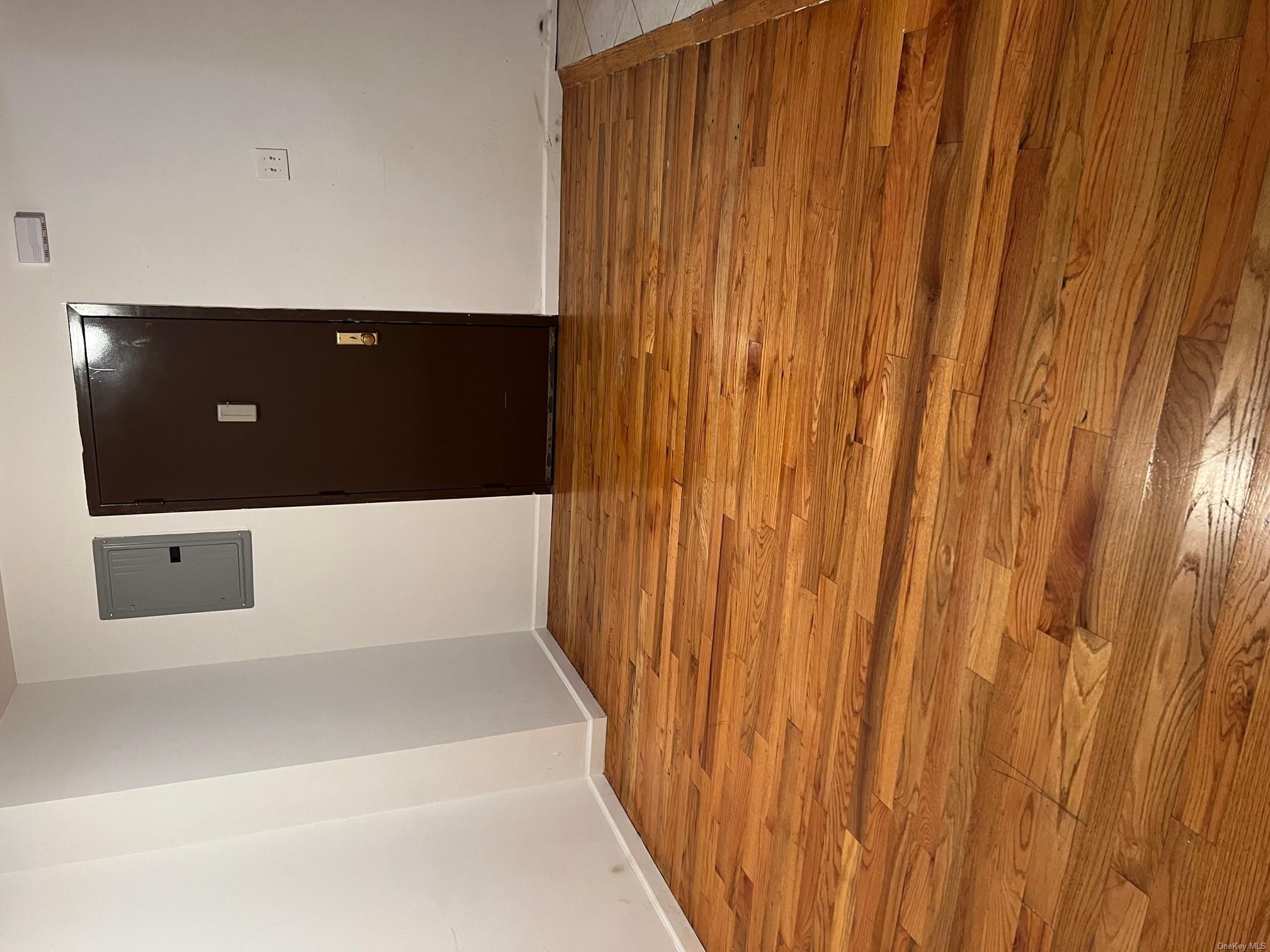 #11 photo, 2131 Bruckner Blvd Boulevard, ブロンクス区 Bronx , NY 10472