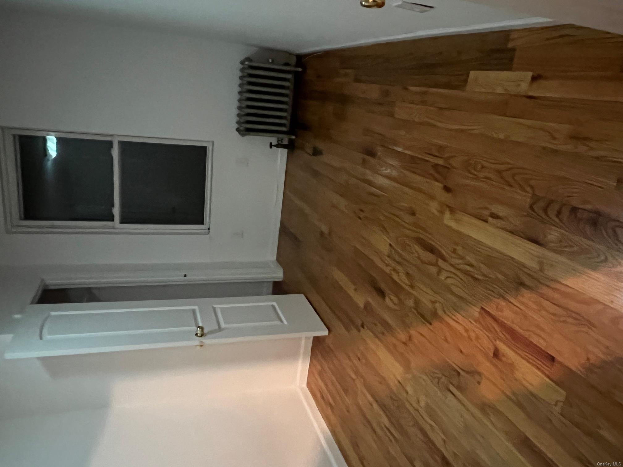 #8 photo, 2131 Bruckner Blvd Boulevard, ブロンクス区 Bronx , NY 10472