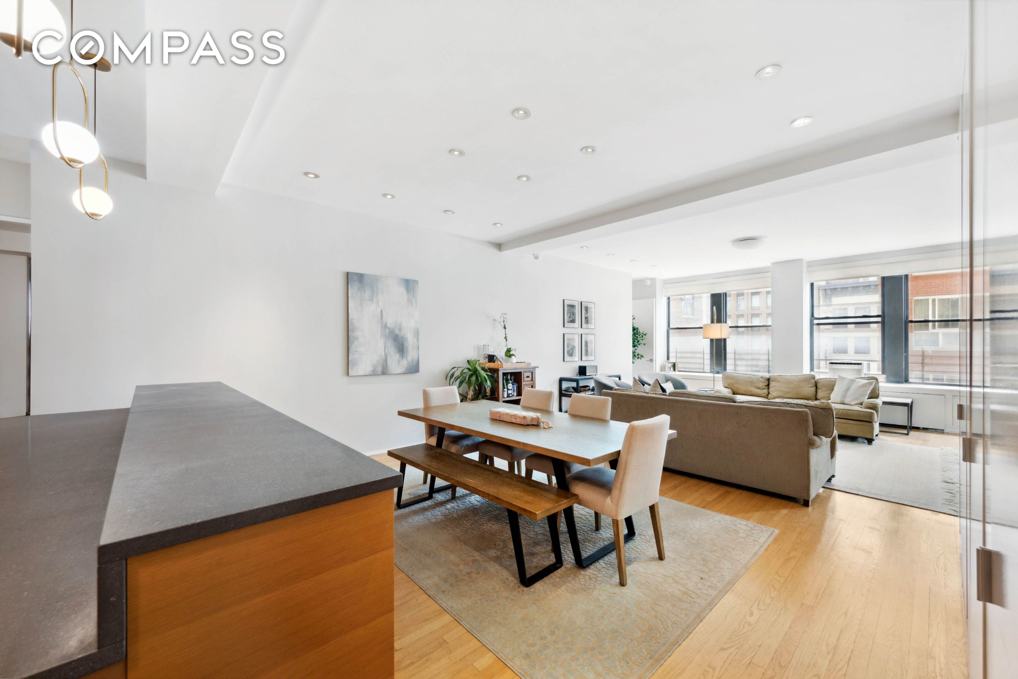 #1 photo, 252 W 30th Street, Chelsea , NY 10001