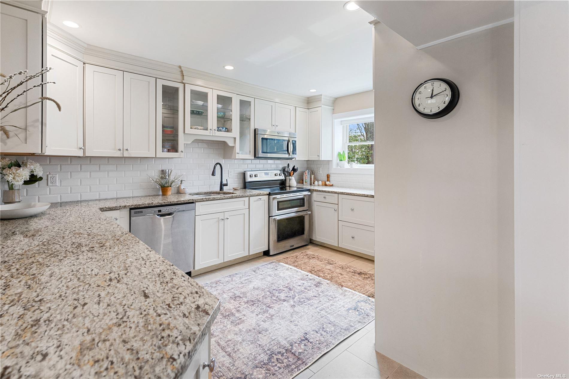 #9 photo, 29 Missapoque Avenue, サフォーク郡 Southampton , NY 11968