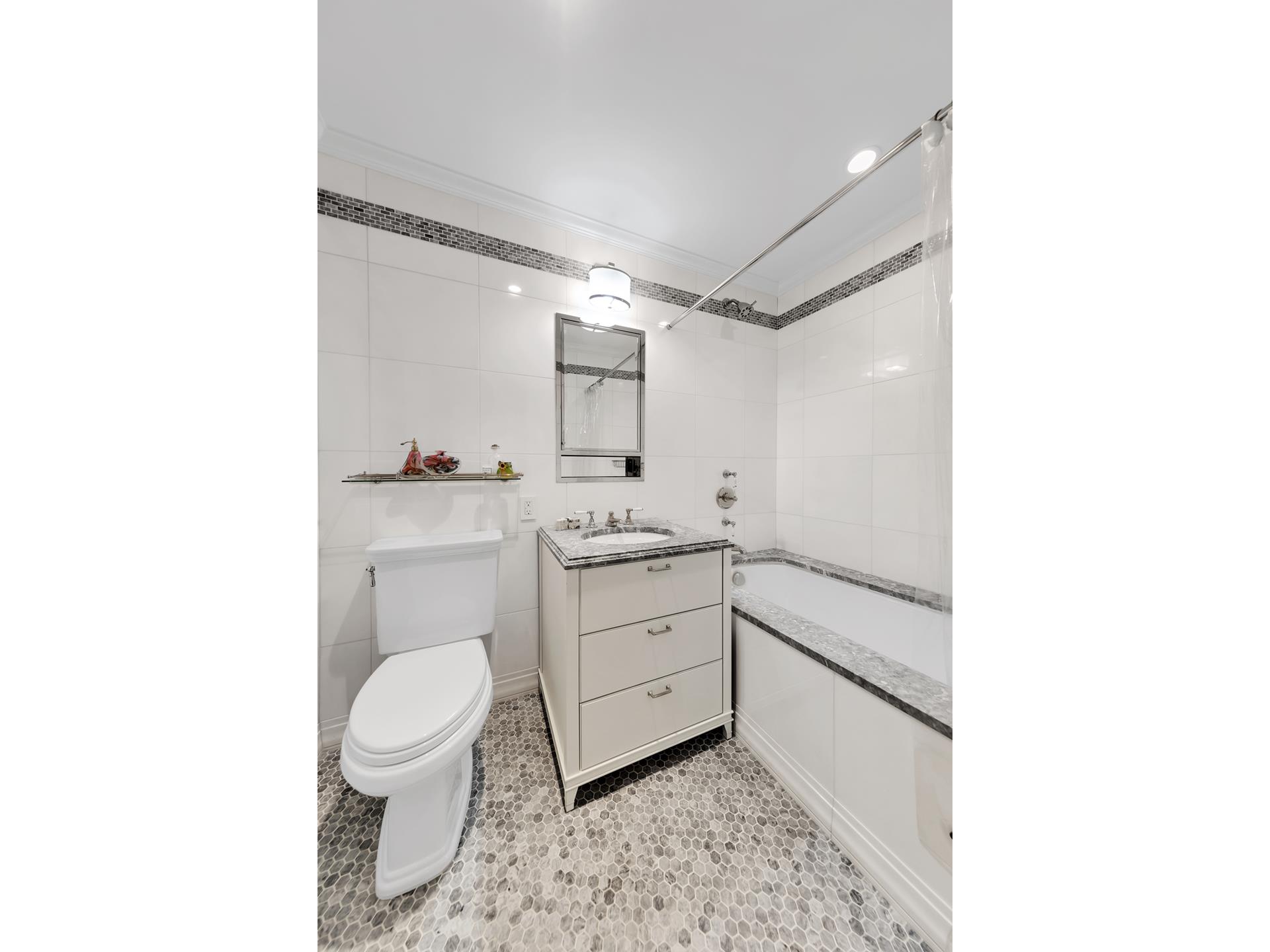 #11 photo, 535 W END Avenue, マンハッタン Upper West Side , NY 10024