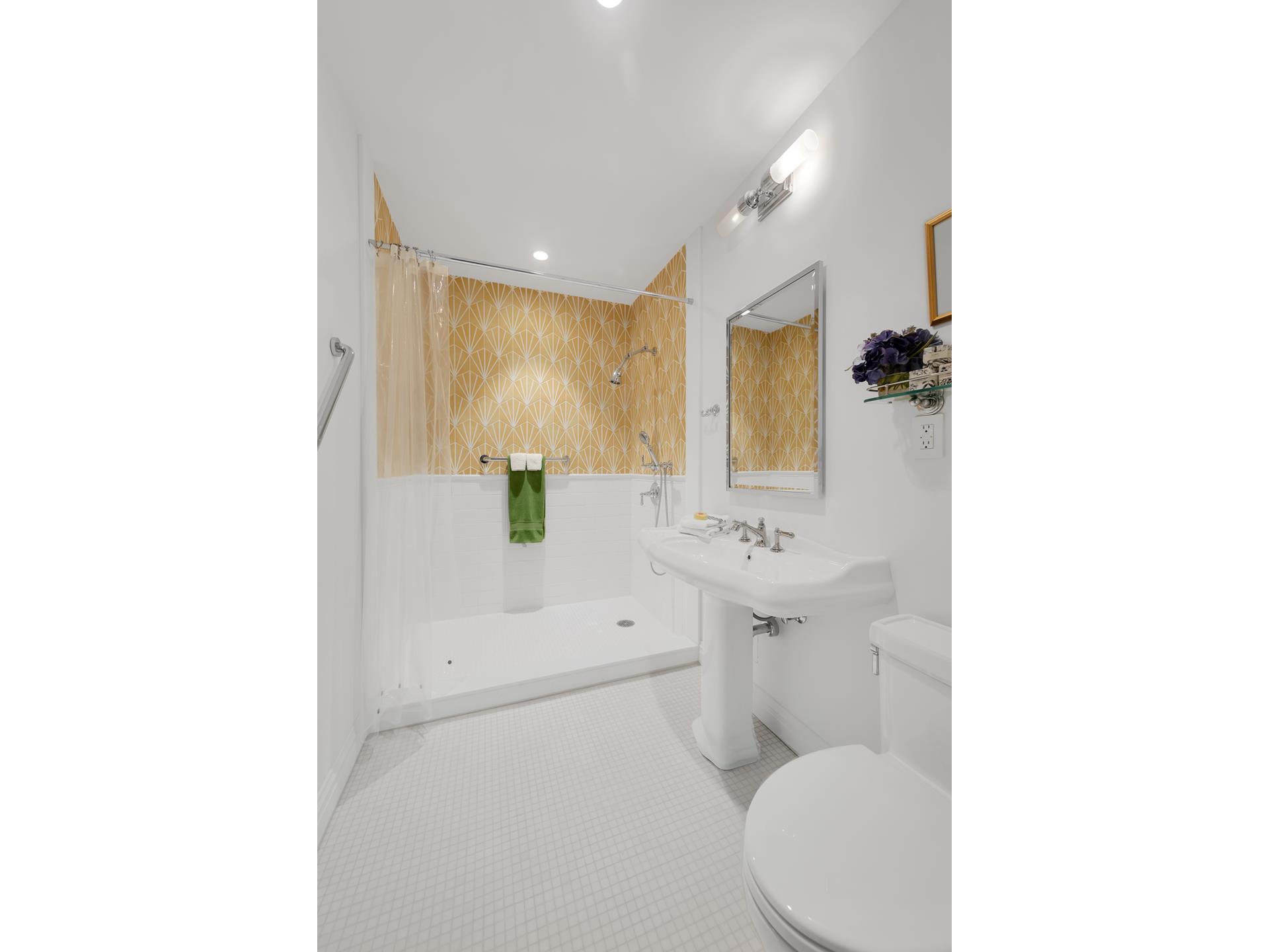 #13 photo, 535 W END Avenue, マンハッタン Upper West Side , NY 10024