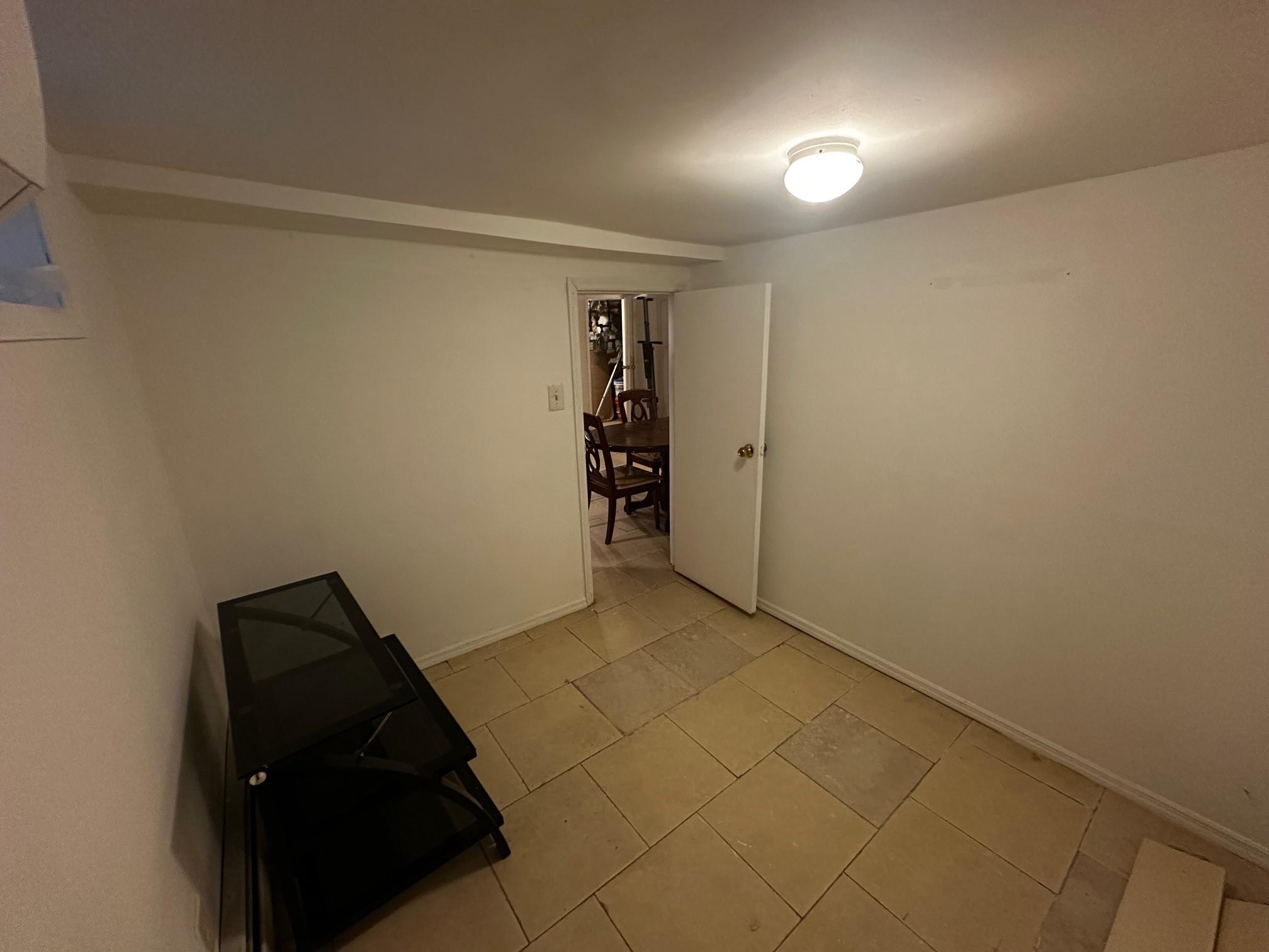 #18 photo, 10221 213th Street, Queens Village , NY 11429