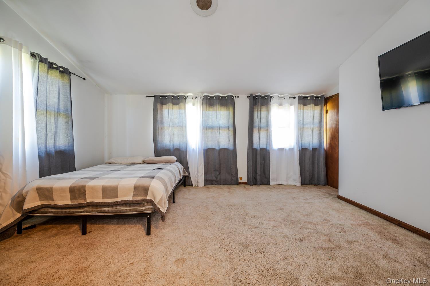 #17 photo, 151 Burrows Lane, Blauvelt , NY 10913