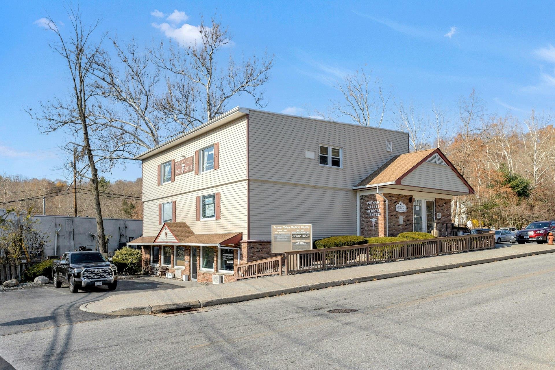 #4 photo, 11 Peekskill Hollow Road, Putnam Valley , NY 10579